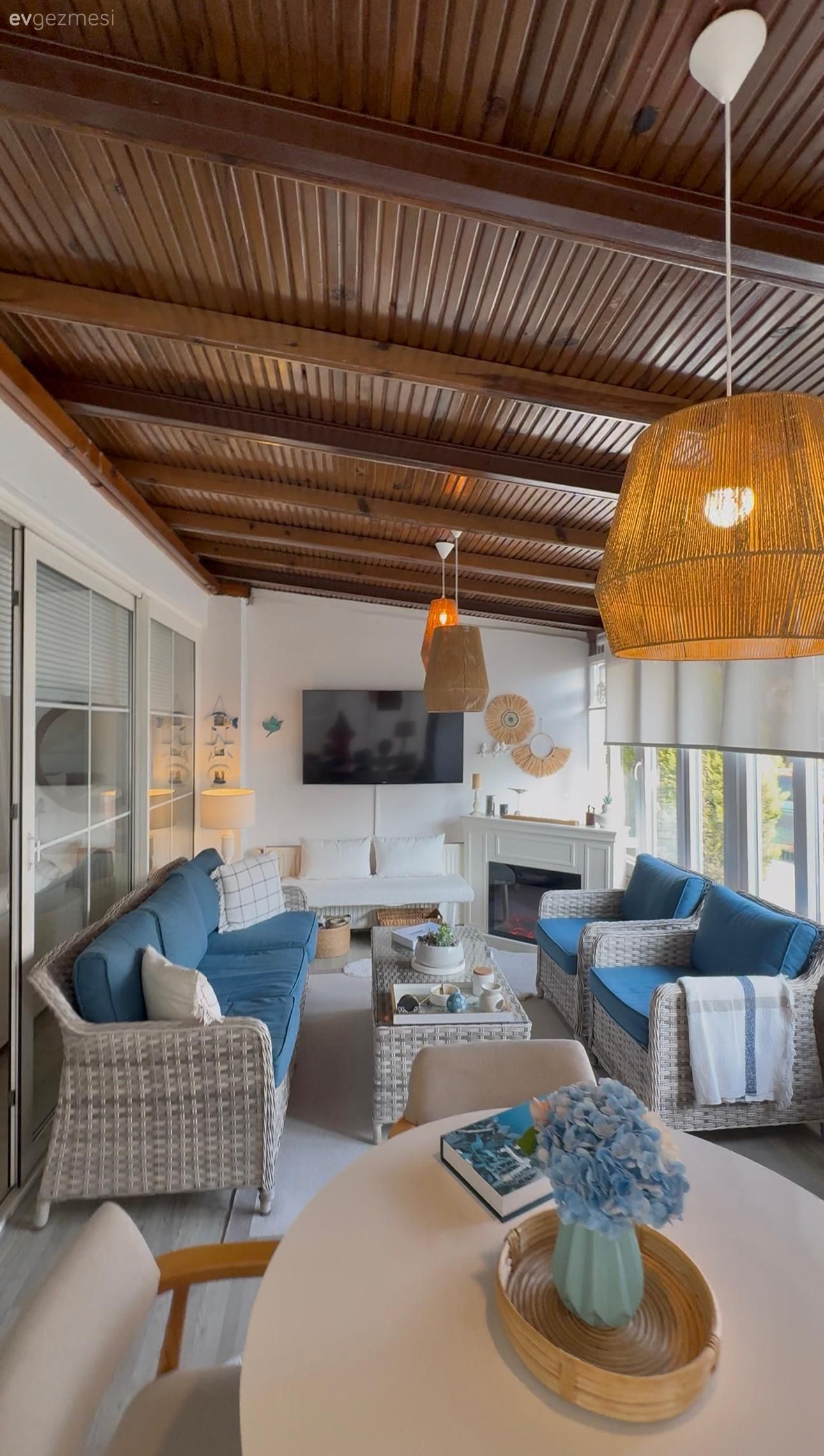 Bakıldığında Kapalı Balkon Ama Aslında Alternatif Oturma Odası