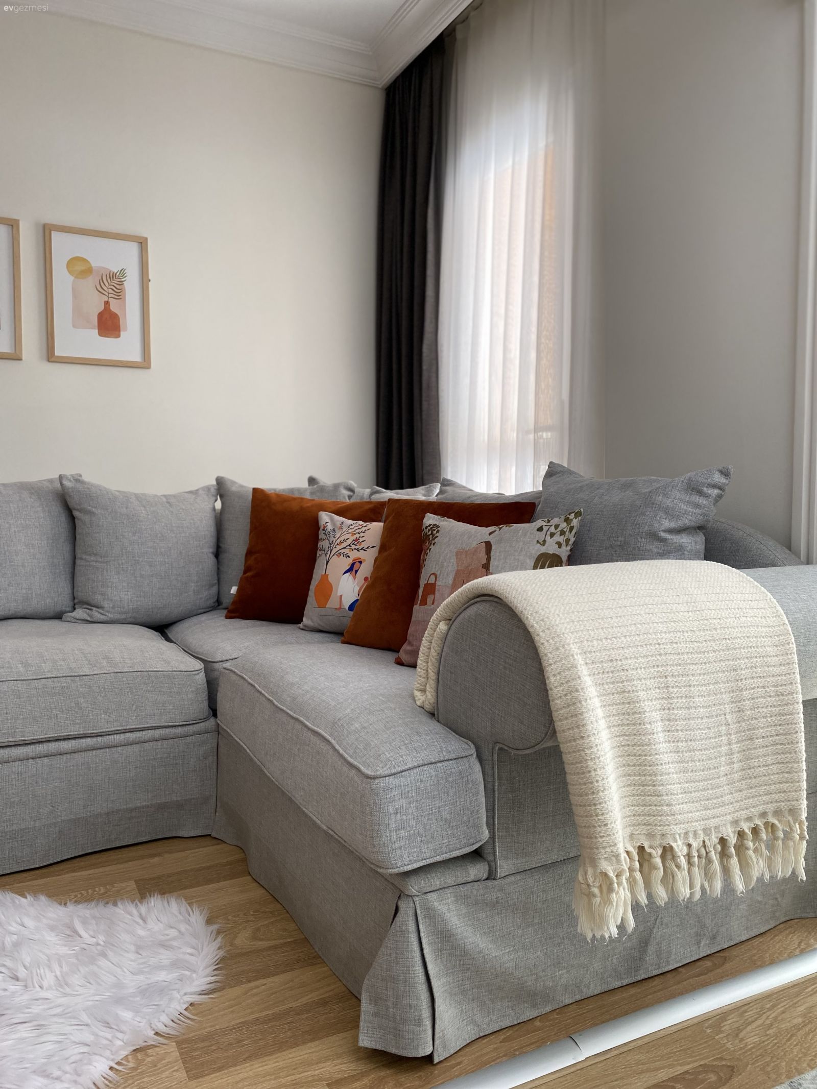 Bu İzmir Evinde Kırılan Duvar Beraberinde Ferahlığı Getirmiş!