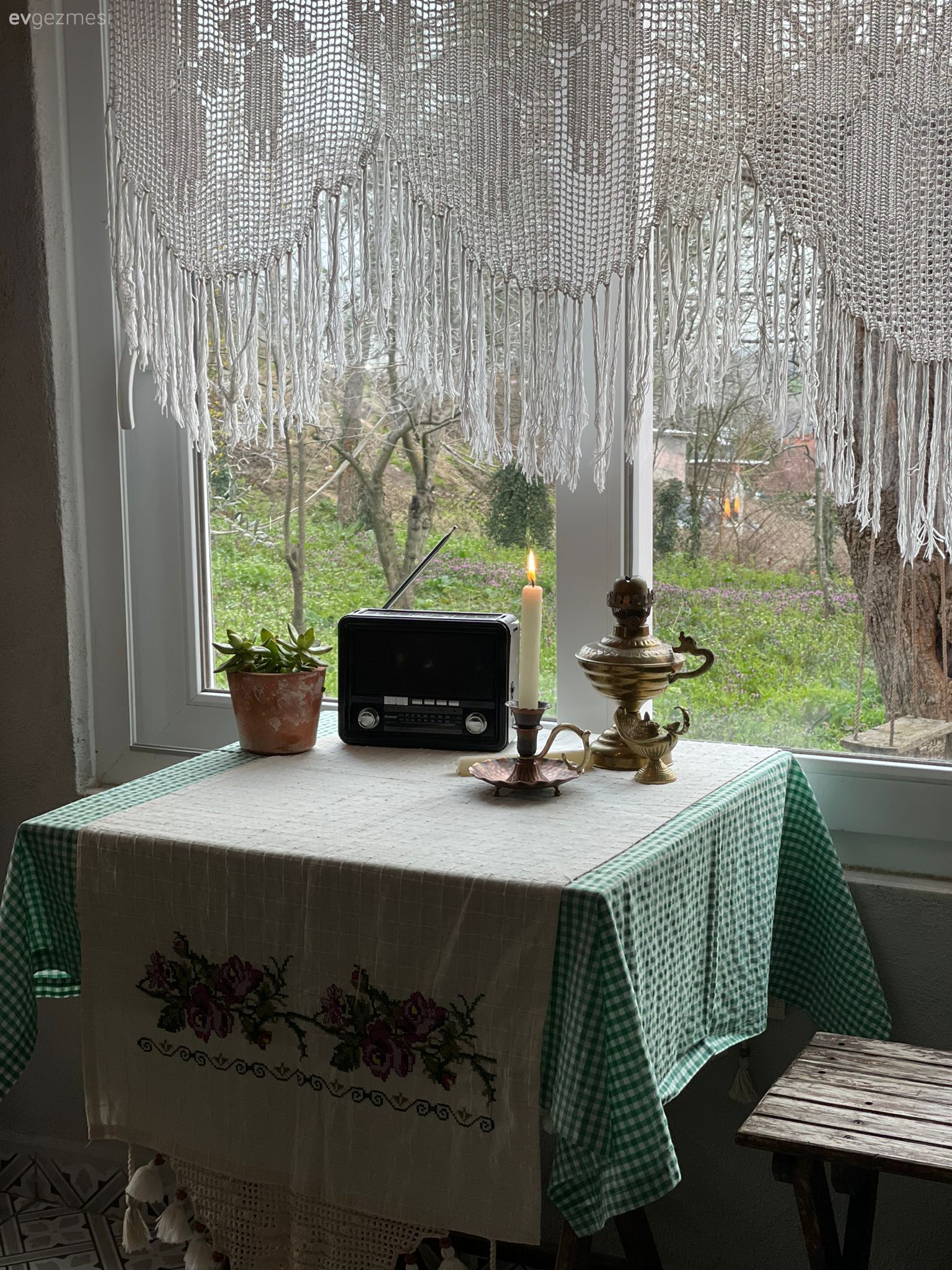 Mutfak masası, Beyaz, Yeşil, Krem, Bej, Mutfak perdesi, Masa örtüsü, Ev tekstili, Mutfak aksesuarları, Mutfak