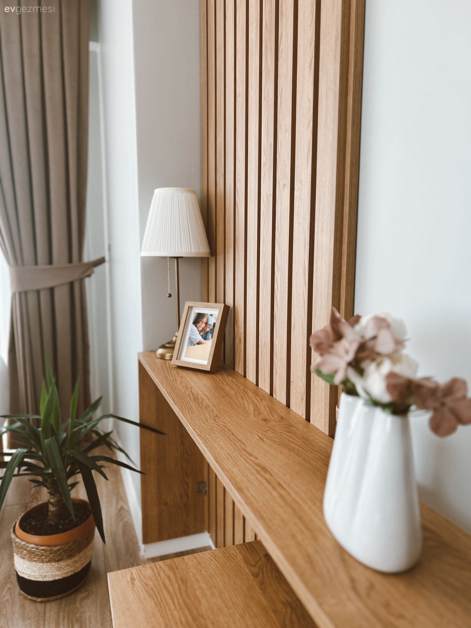 Bu Çorlu Salonu Abartısız Şıklığı Referans Almış