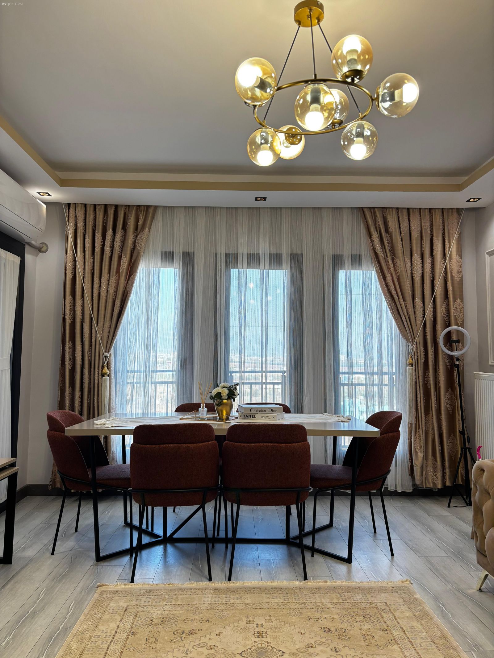 Bu Toki Evinde Mutfak Tek Duvardan Koridor Tipine Geçmiş