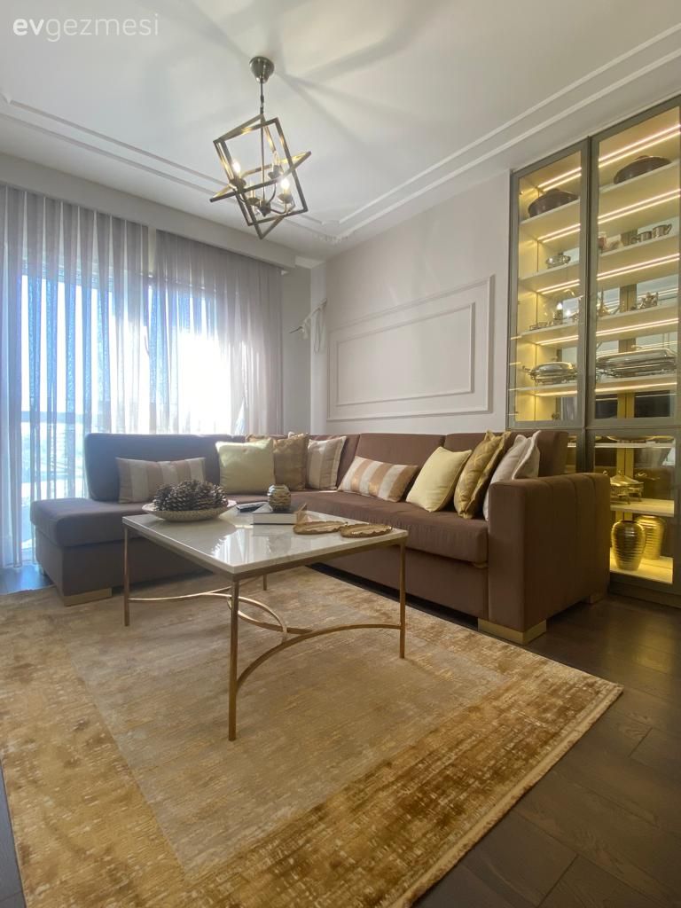 Tül perde, Perde, Beyaz, Vizon, Altın, Duvar çıtalama, Ekstra mutfak dolabı, Mutfak, Halı, Köşe koltuk, Koltuk takımı, Kırlent, Ev tekstili, Cam orta sehpa, Orta sehpa