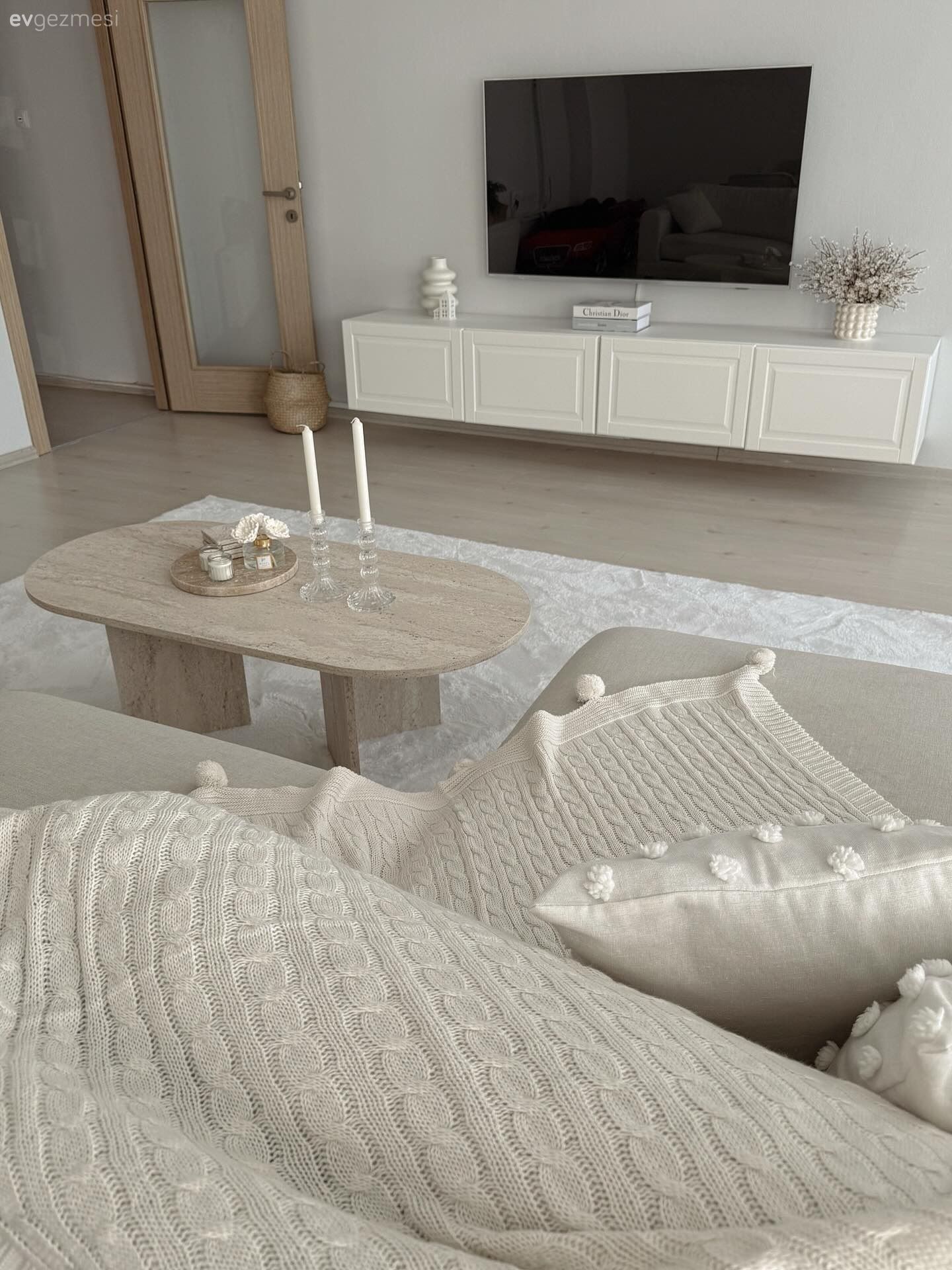 Ev Rize'de Ama Ruhu İskandinavlarda: Sadelikle Yoğrulmuş Dekor