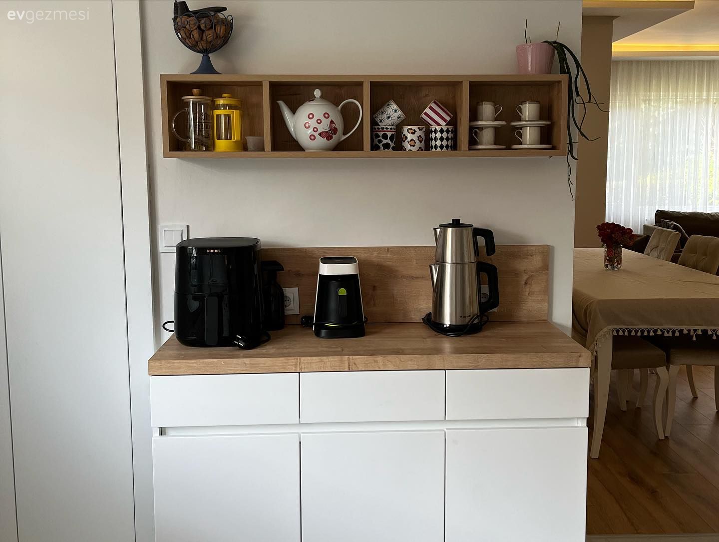 Kahve köşesi, Ahşap mutfak, Mutfak, Mutfak rafı, Kiler