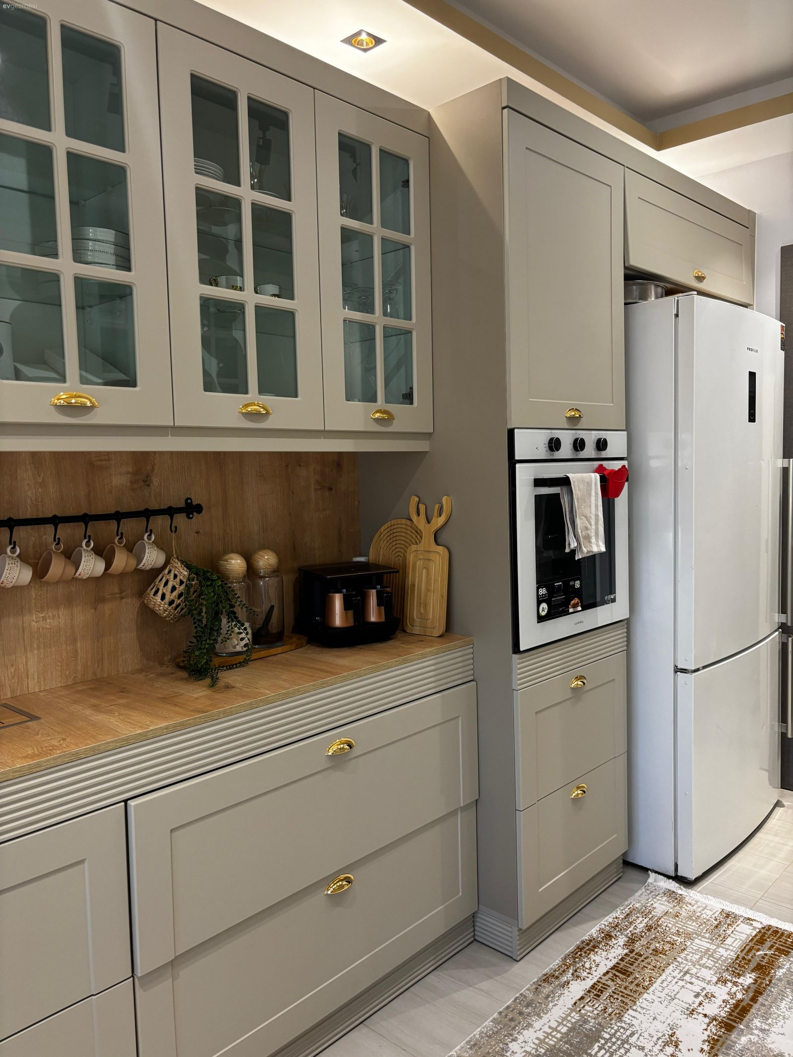 Bu Toki Evinde Mutfak Tek Duvardan Koridor Tipine Geçmiş