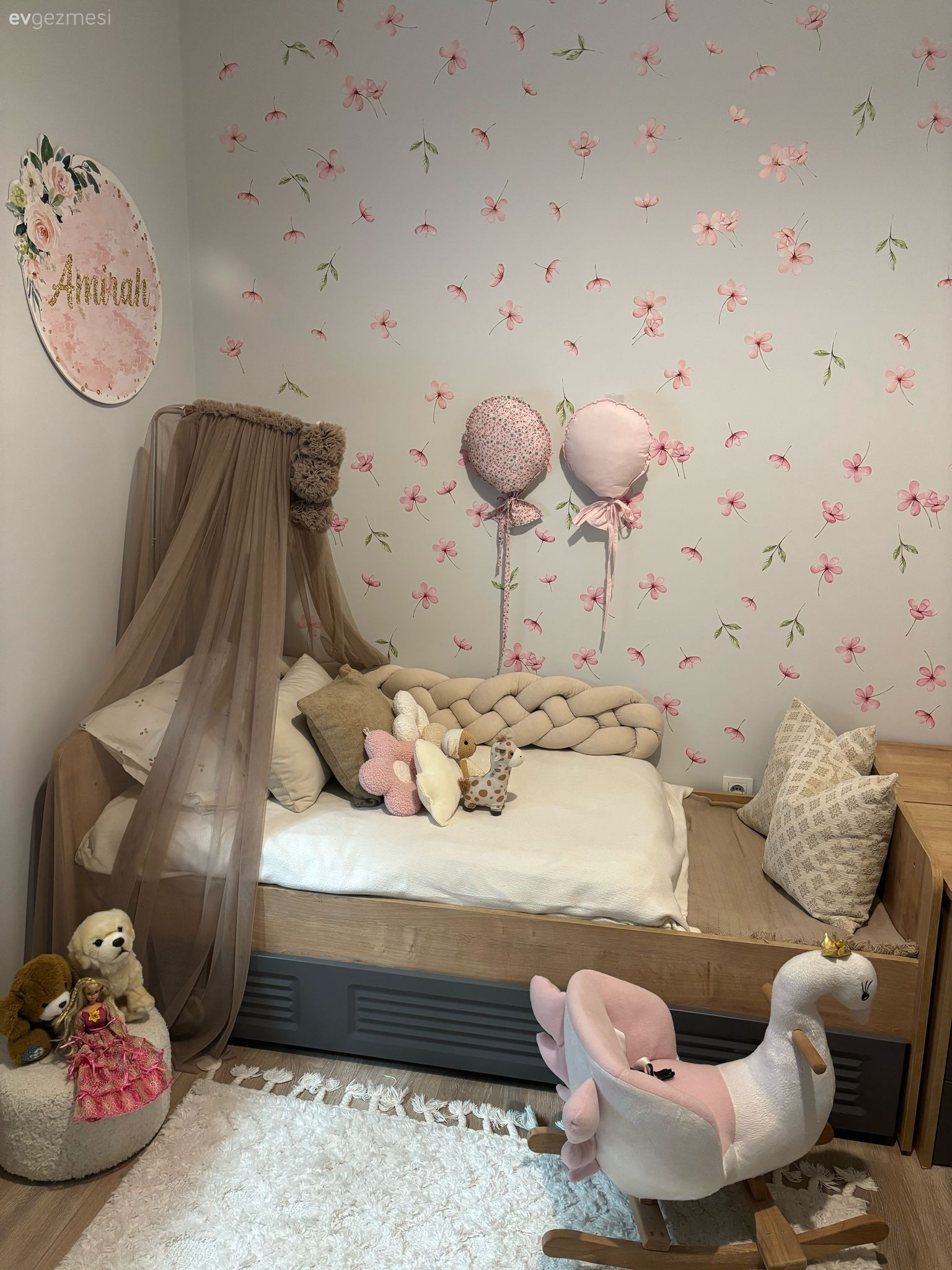 Her Detayıyla Tam Kıvamında  Bir İstanbul Evi