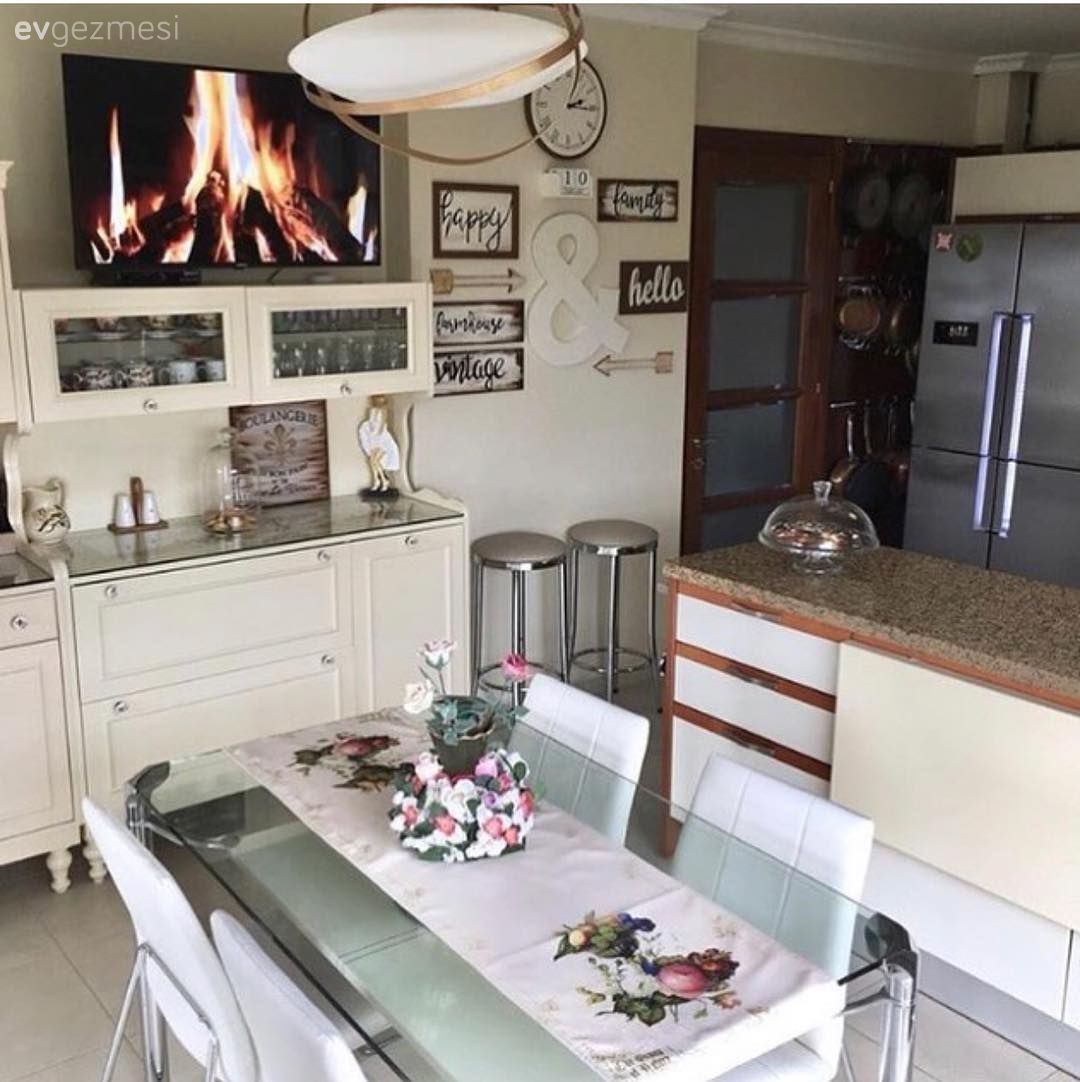 Bu İstanbul Evinin İçi Ayrı, Bahçesi Ayrı Bir Güzel