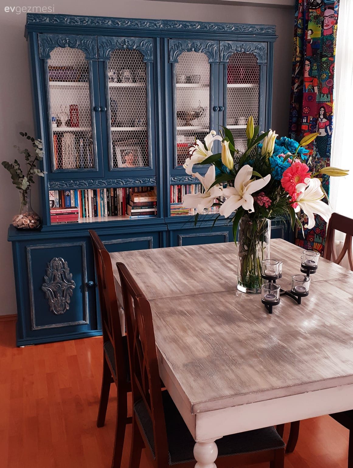 Öncesi&Sonrası: Çok Para Ödemeden Yepyeni Hale Gelen Bir Yemek Odası