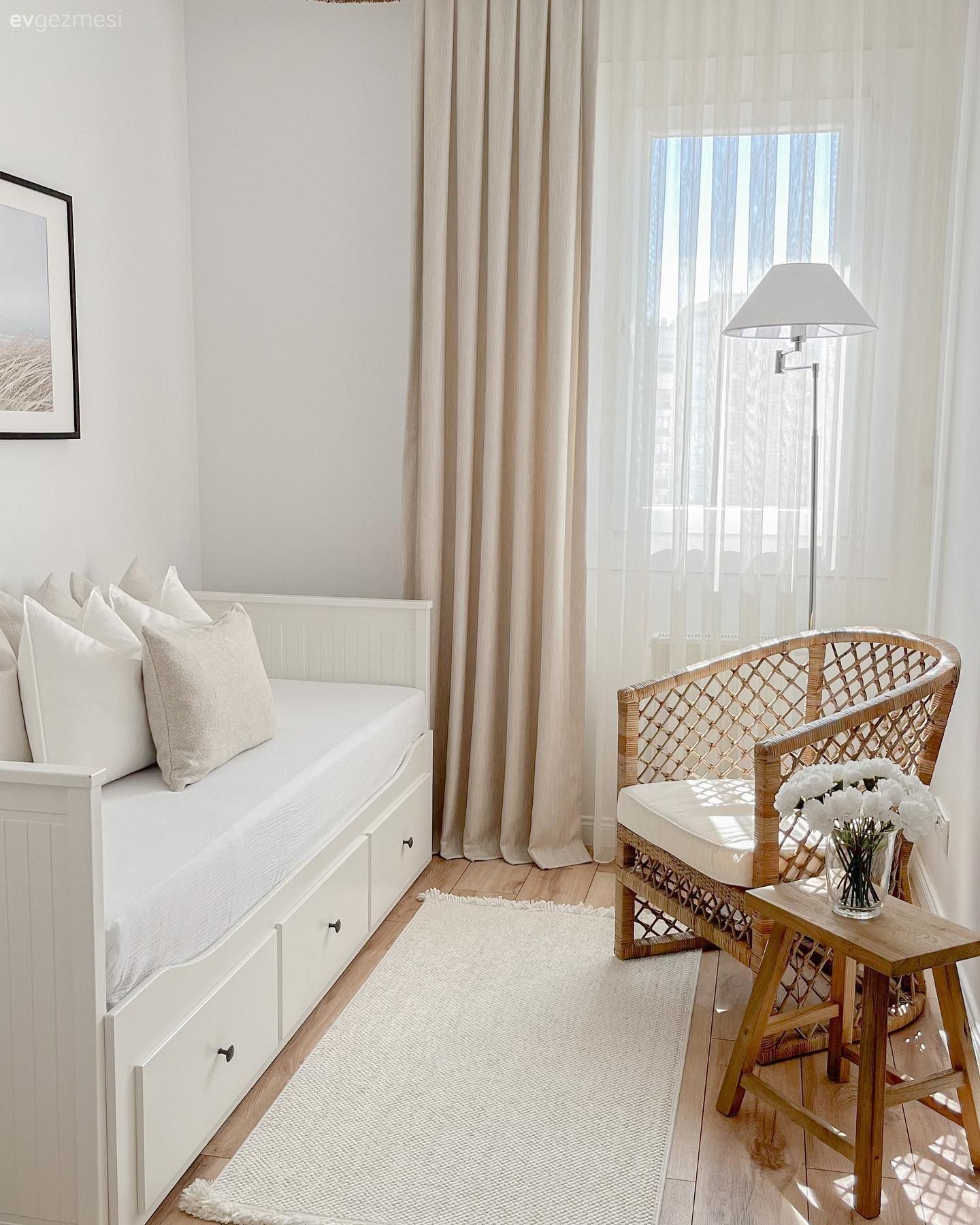 Bu İstanbul Evinde Beyazın Zarafeti Buram Buram Hissediliyor!