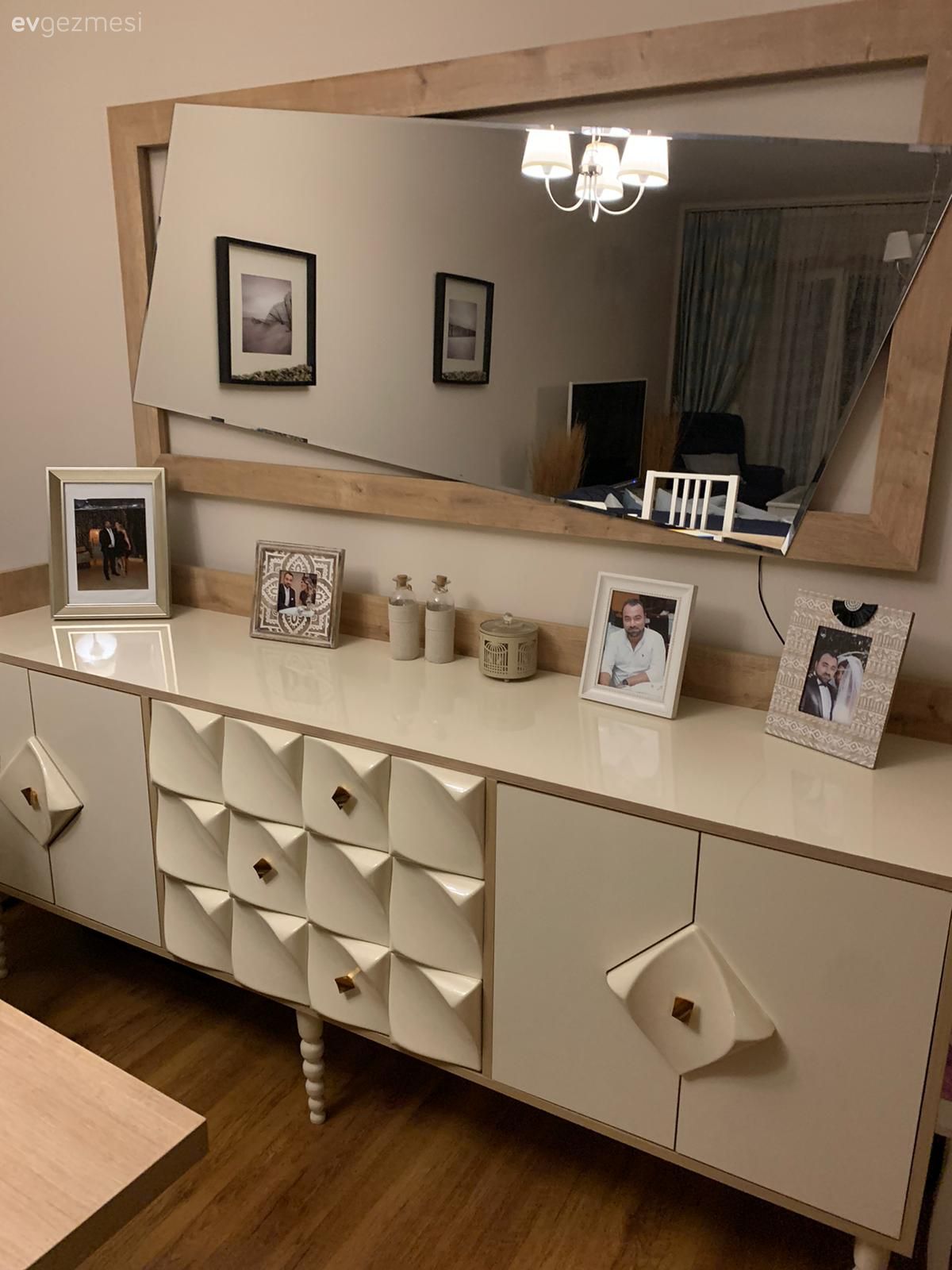 Beyaz, Bej, Konsol, Konsol üzeri dekoratif objeleri