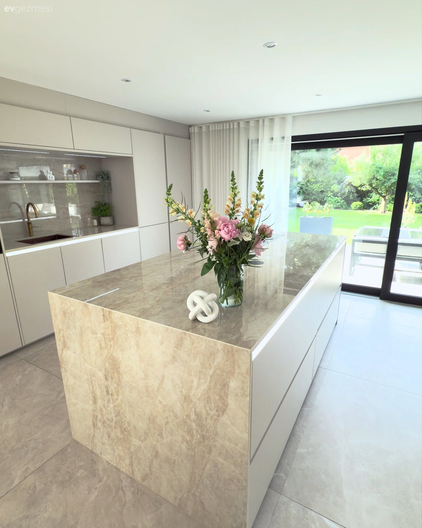 İdeal Mutfak Dekorasyonu: Tezgah, Ada ve Dolapların Standart Ölçüleri