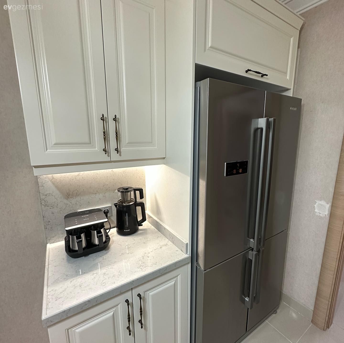 Shaker kapaklı dolaplar, Mutfak, Beyaz, Kahve köşesi, Mutfak aksesuarları