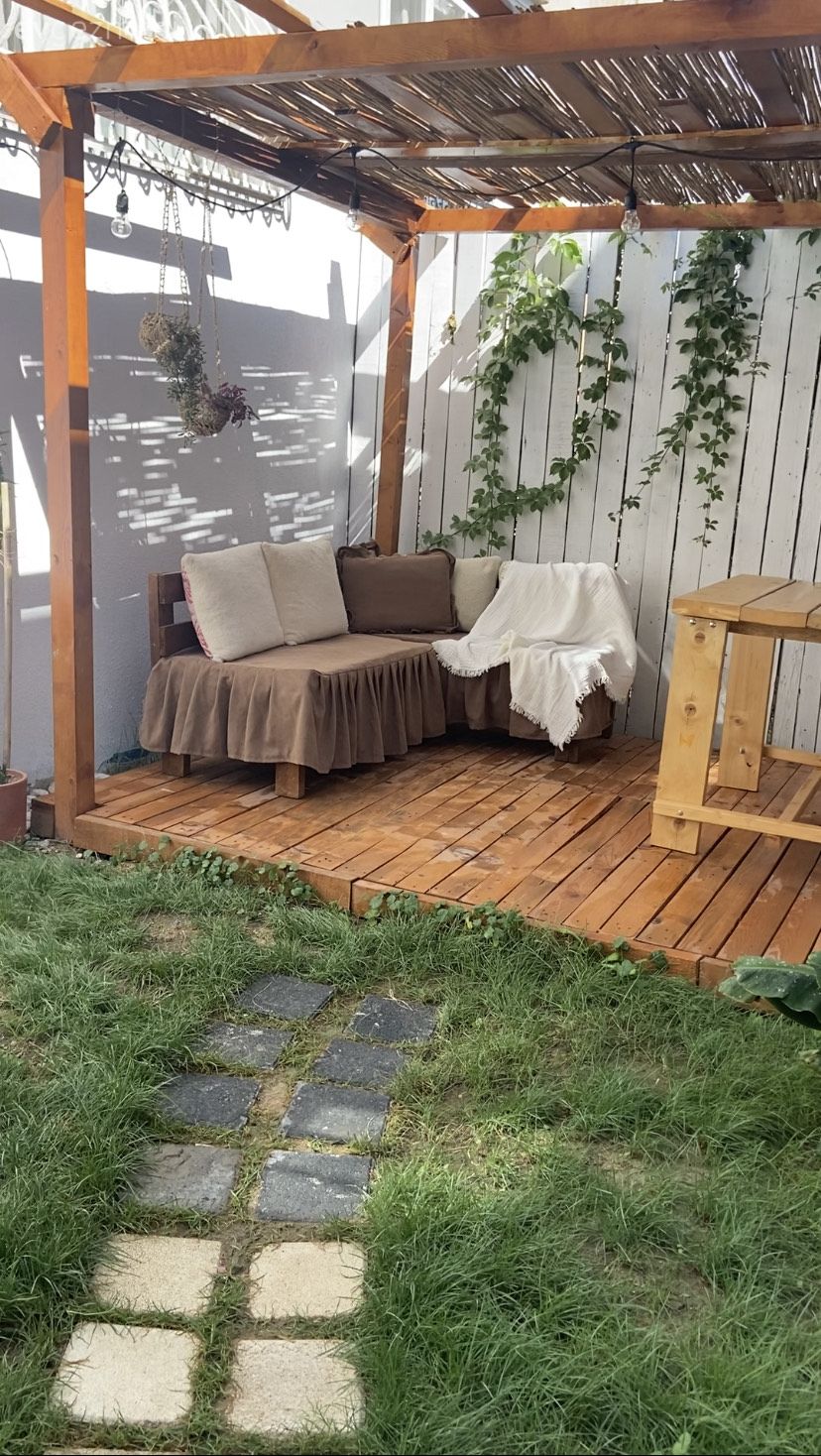 30 M2'lik Boş Alan Şimdi Profesyonel Elinden Çıkmışçasına Bir Bahçe!