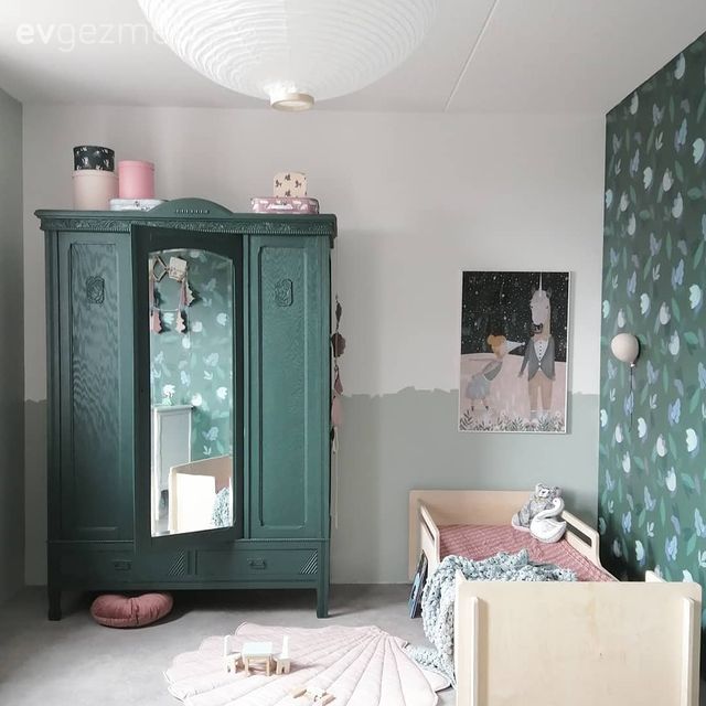 Çocuk Odası, Yeşil, Pembe, Beyaz, Ahşap Mobilya, Duvar kağıdı, Duvar dekorasyonu, Çocuk odası duvar dekorasyonu, Desenler, Çocuk odası dolabı, Avize, Aydınlatma, Çocuk odası halısı, Tablo