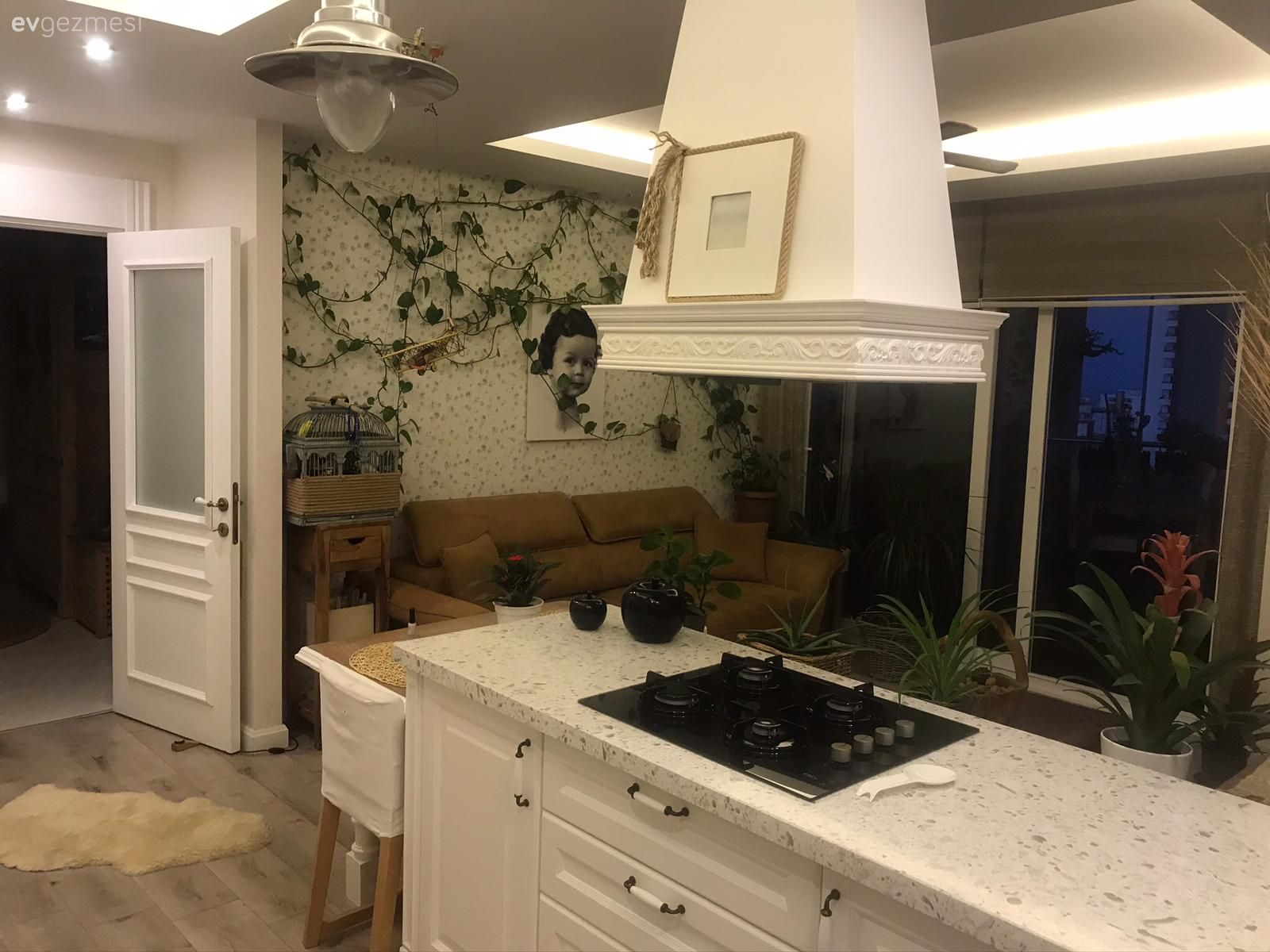 Beyaz, Mutfak, Mutfak tezgahı, Mutfak tezgah arası, Davlumbaz, Ankastre, Mutfak aksesuarları