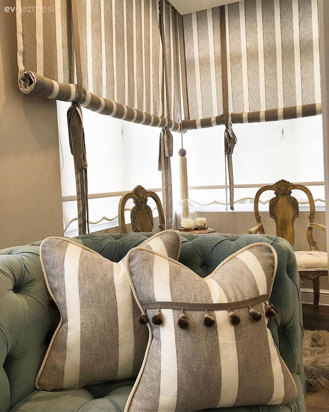 Çizgili desen, Krem, Kahverengi, Mavi, Katlamalı perde, Kırlent