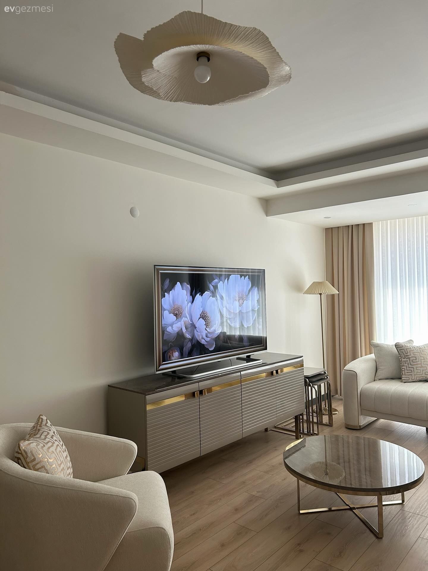 Bu Çanakkale Evi Modern ve Minimalizmin Karışımı