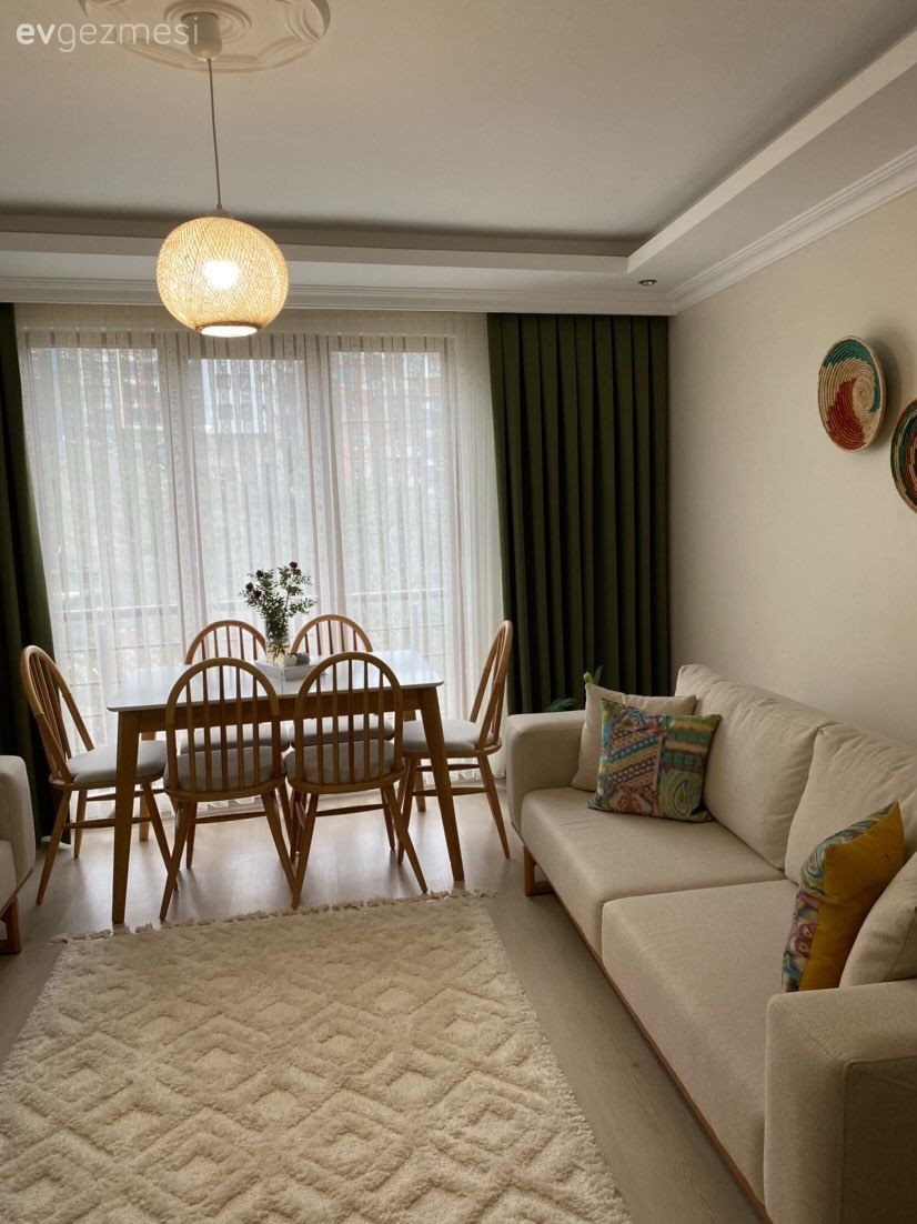 Salon, Modern, Beyaz, Yeşil, Ahşap Mobilya, Bej, Krem, Koltuk takımı, Sandalye, Yemek masası, Fon perde, Perde, Tül perde, Avize, Aydınlatma, Halı, Salon halısı, Kırlent, Ev tekstili, Duvar dekorasyonu, Saksı