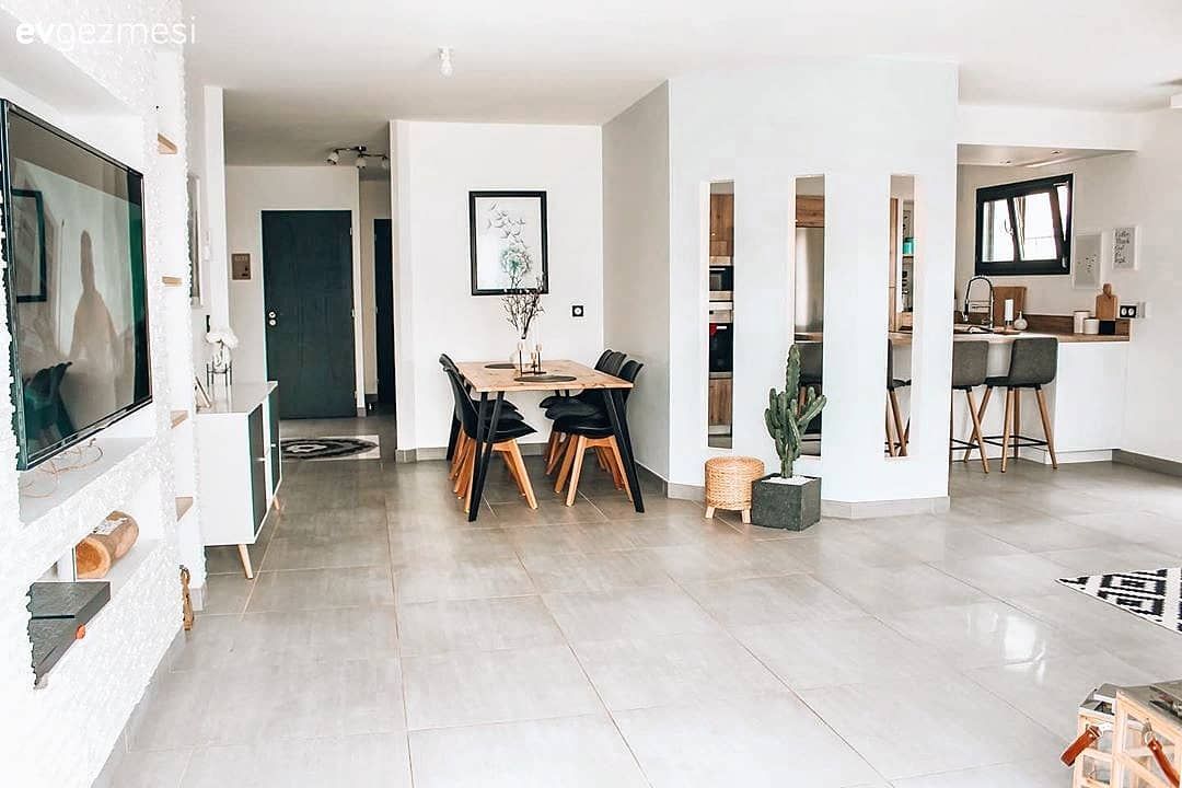 Salon, Büyük salon, İskandinav, Duvar dekorasyonu, Amerikan Mutfak, Mutfak, Mutfak yarım adası, Tv ünitesi, Yemek masası, Sandalye, Siyah, Beyaz, Gri, Ev bitkisi