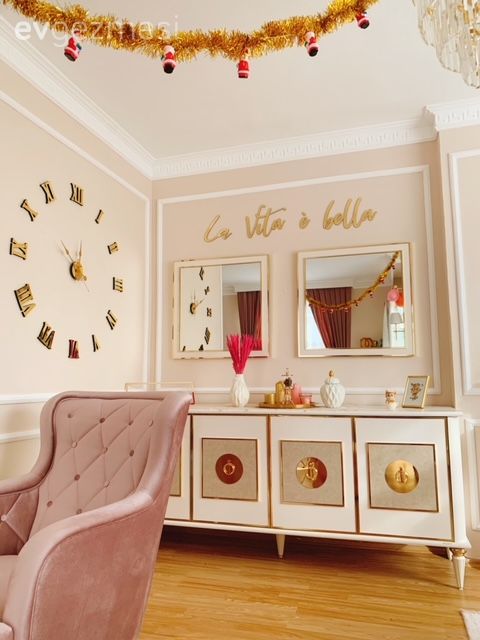 Konsol, Art deko, Beyaz, Pudra pembe, Altın, Metal duvar saati, Ayna, Berjer, Parke