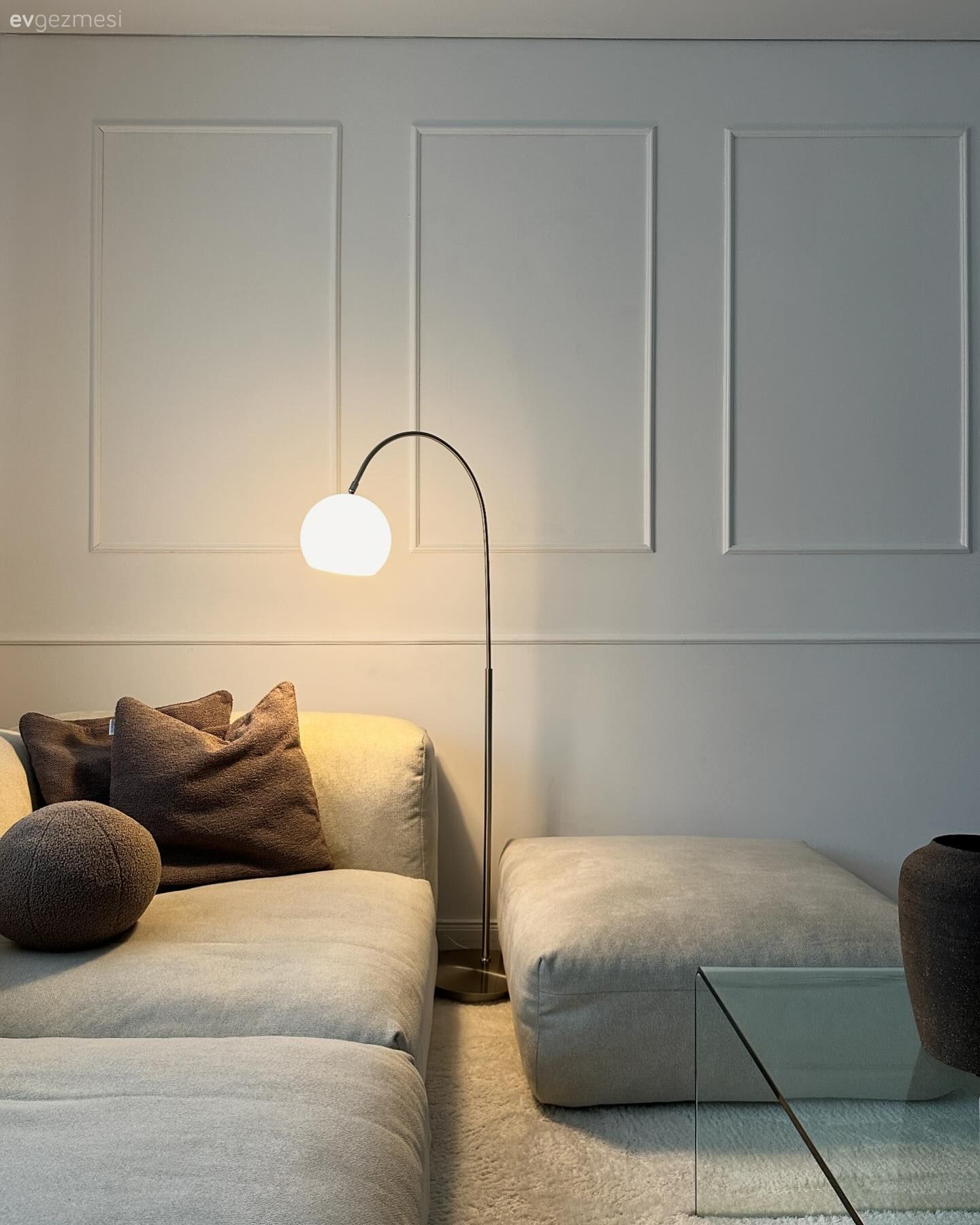 Büyük Boyutlu Objeler Bu Evin Karakterini Ortaya Çıkarmış