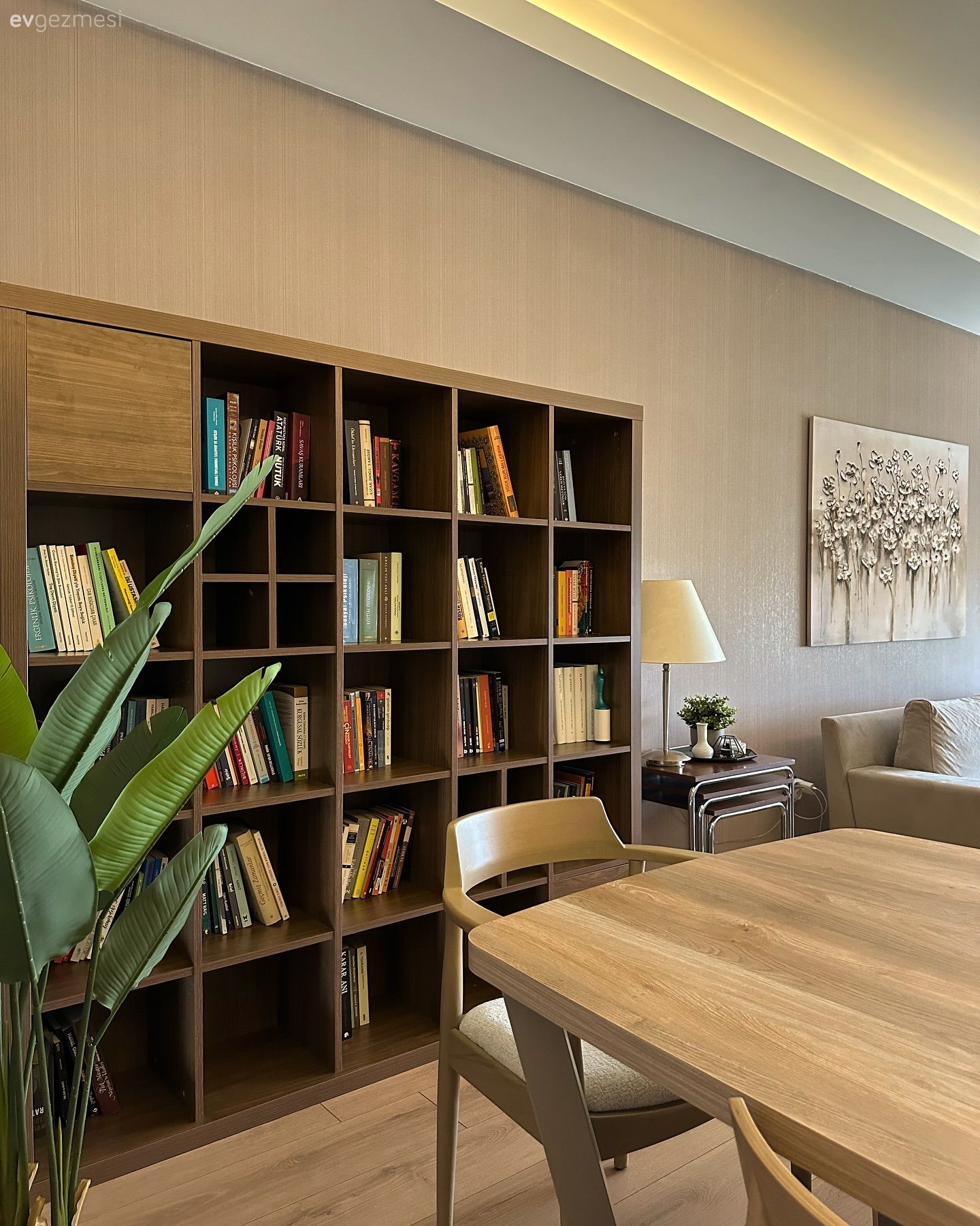 Bu Ankara Evinde Modern Stilin Sesi Yüksek Tonda Duyuluyor!