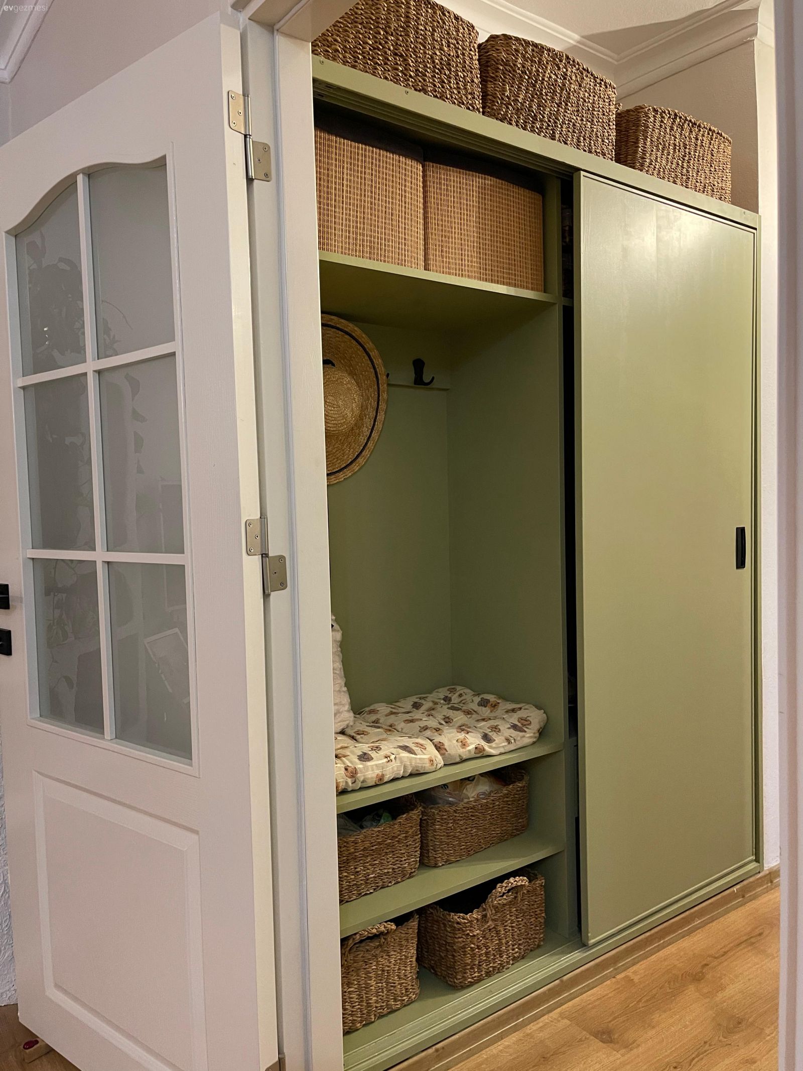 Bu Adana Evinde Ev Sahibinin El Emekleri de Kendine Yer Bulmuş!