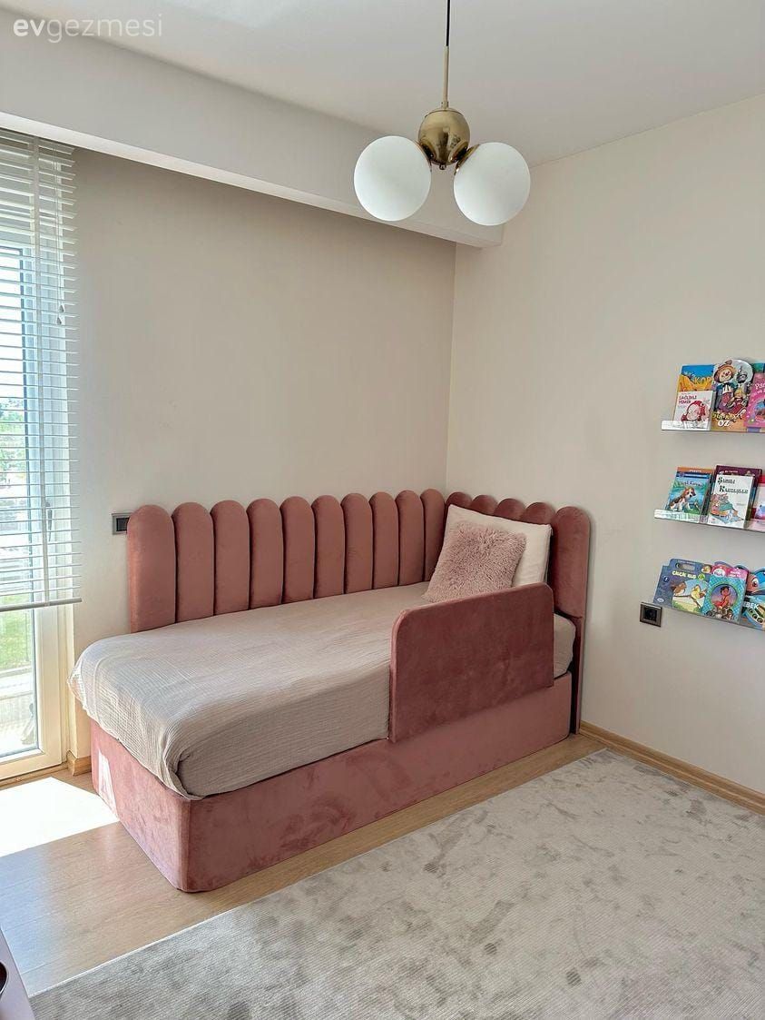 Çocuk Odası, Beyaz, Pudra pembe, Avize, Aydınlatma, Çocuk odası aydınlatması