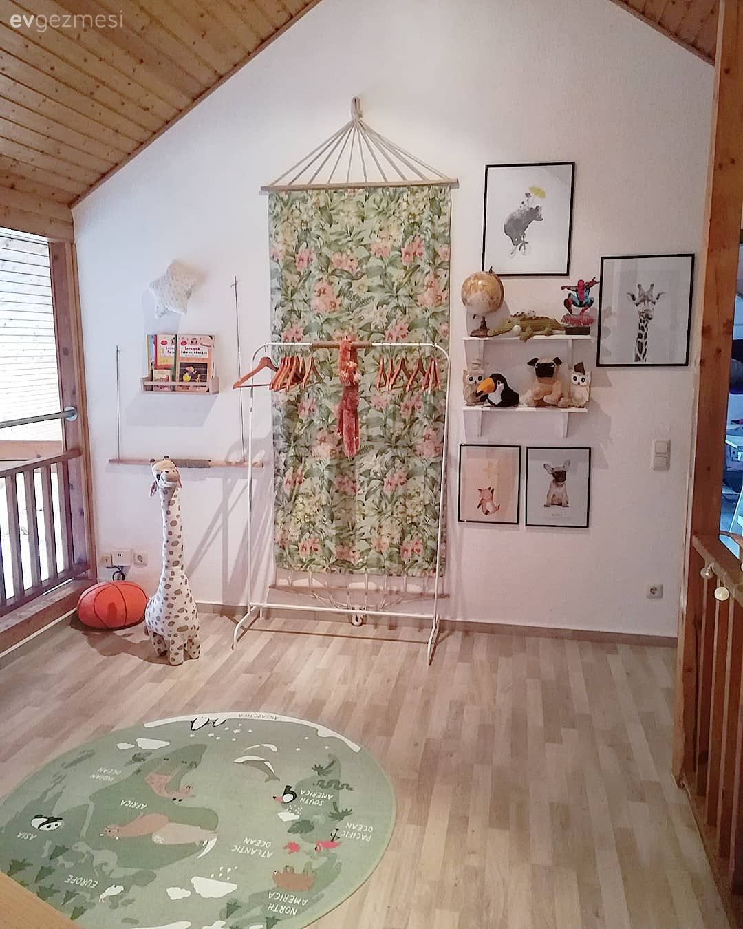 Çocuk Odası, Beyaz, Pembe, Yeşil, Çatı katı, Dubleks evler, Parke, Çocuk odası duvar dekorasyonu, Çocuk odası halısı