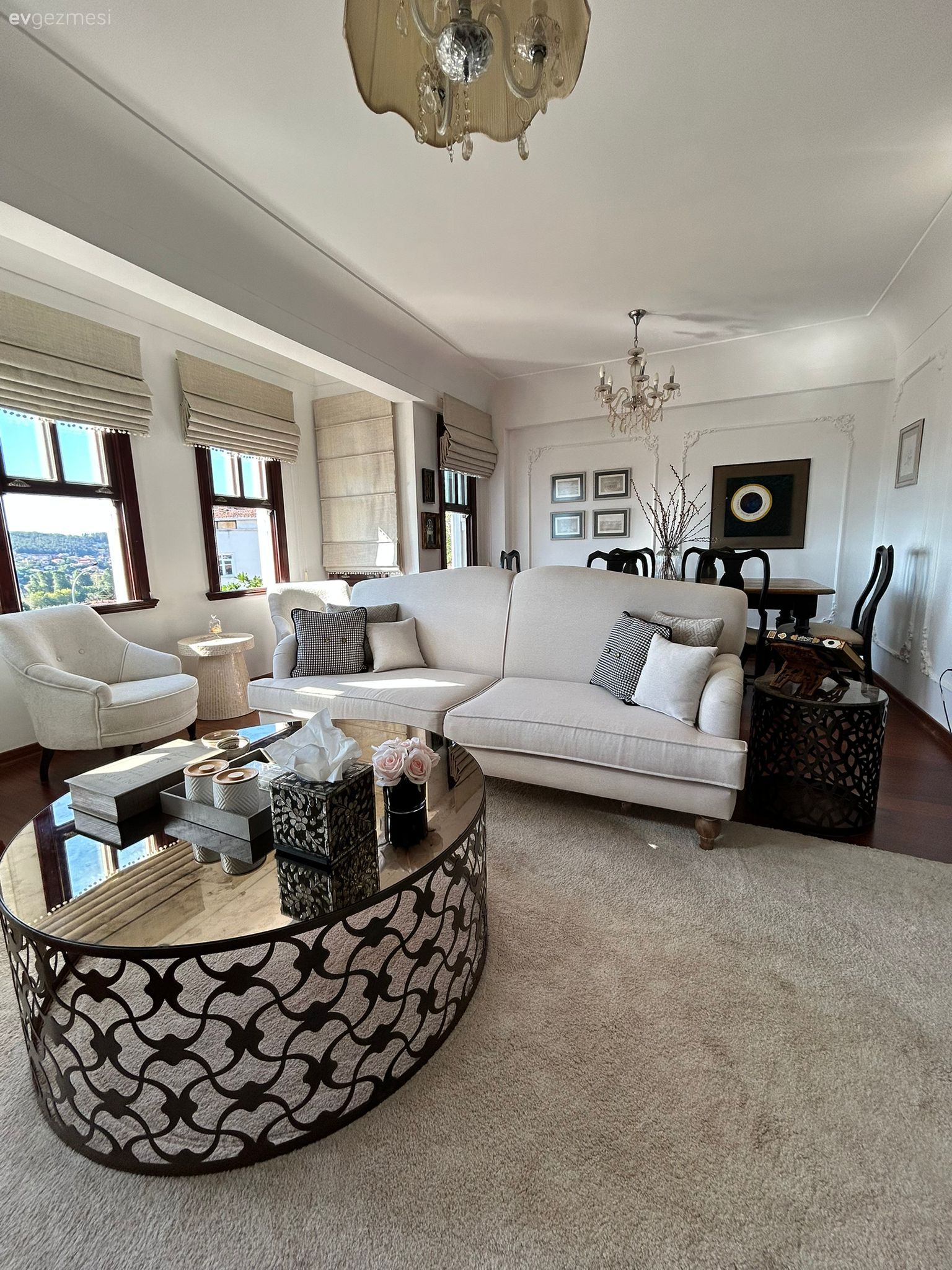 Denize Komşu Bu Dubleks Evde Özenli Detaylar Göze Çarpıyor