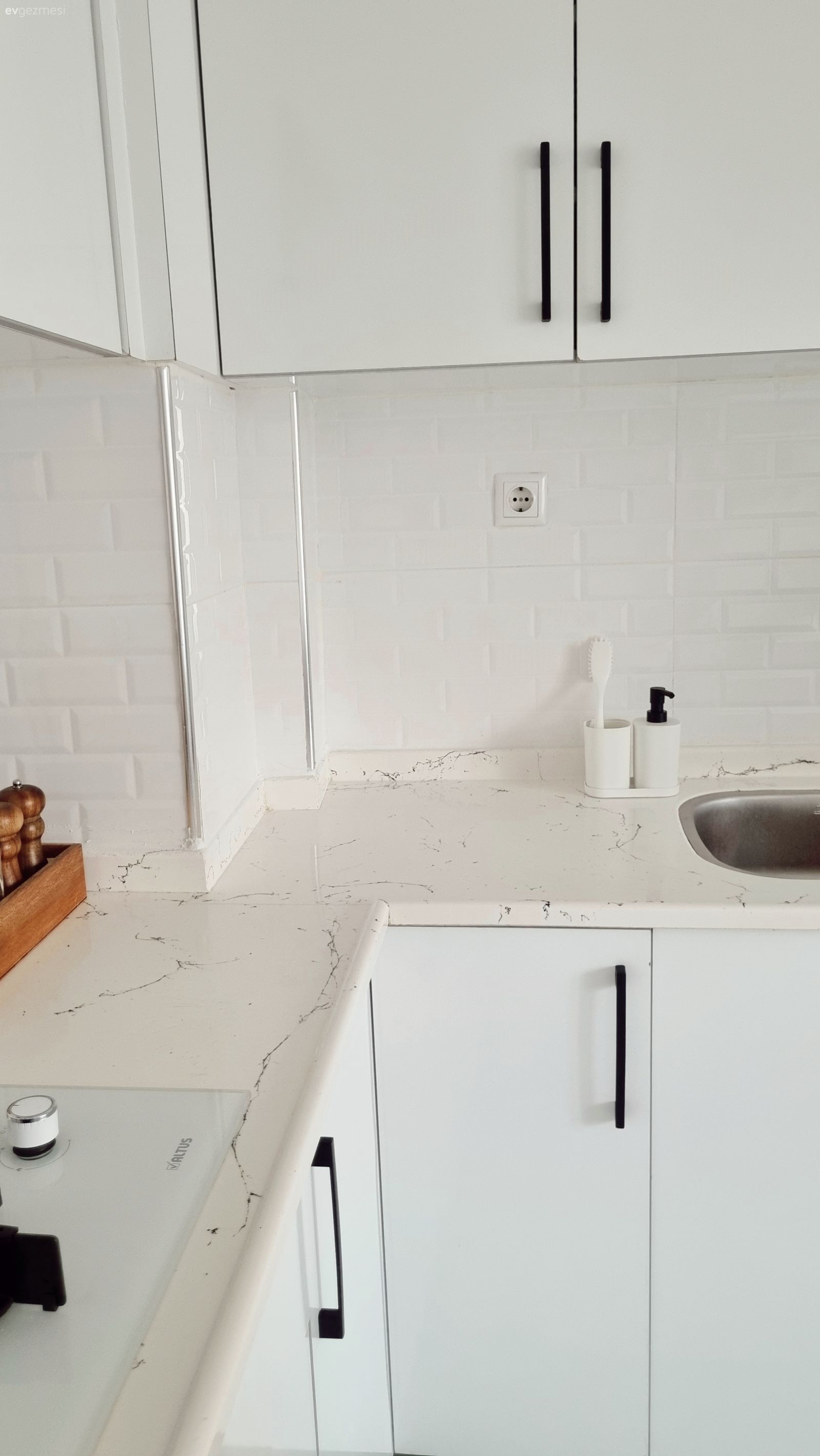 Mutfak tezgahı, Mutfak, Mutfak tezgah arası, Mutfak aksesuarları