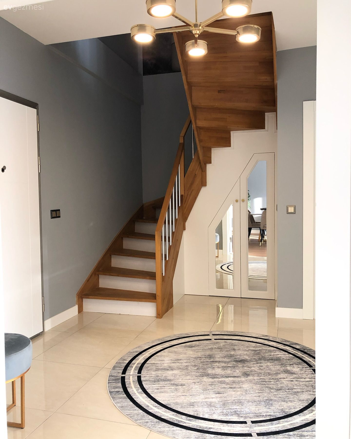 Kocaeli'deki İki Katlı Bu Evin Her Odası Ayrı Özene Sahip