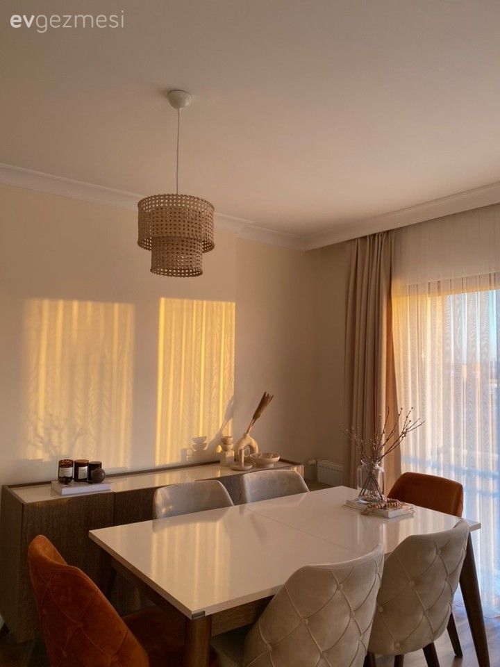 Yemek Odası, Konsol, Sandalye, Yemek masası, Turuncu, Krem, Avize, Aydınlatma