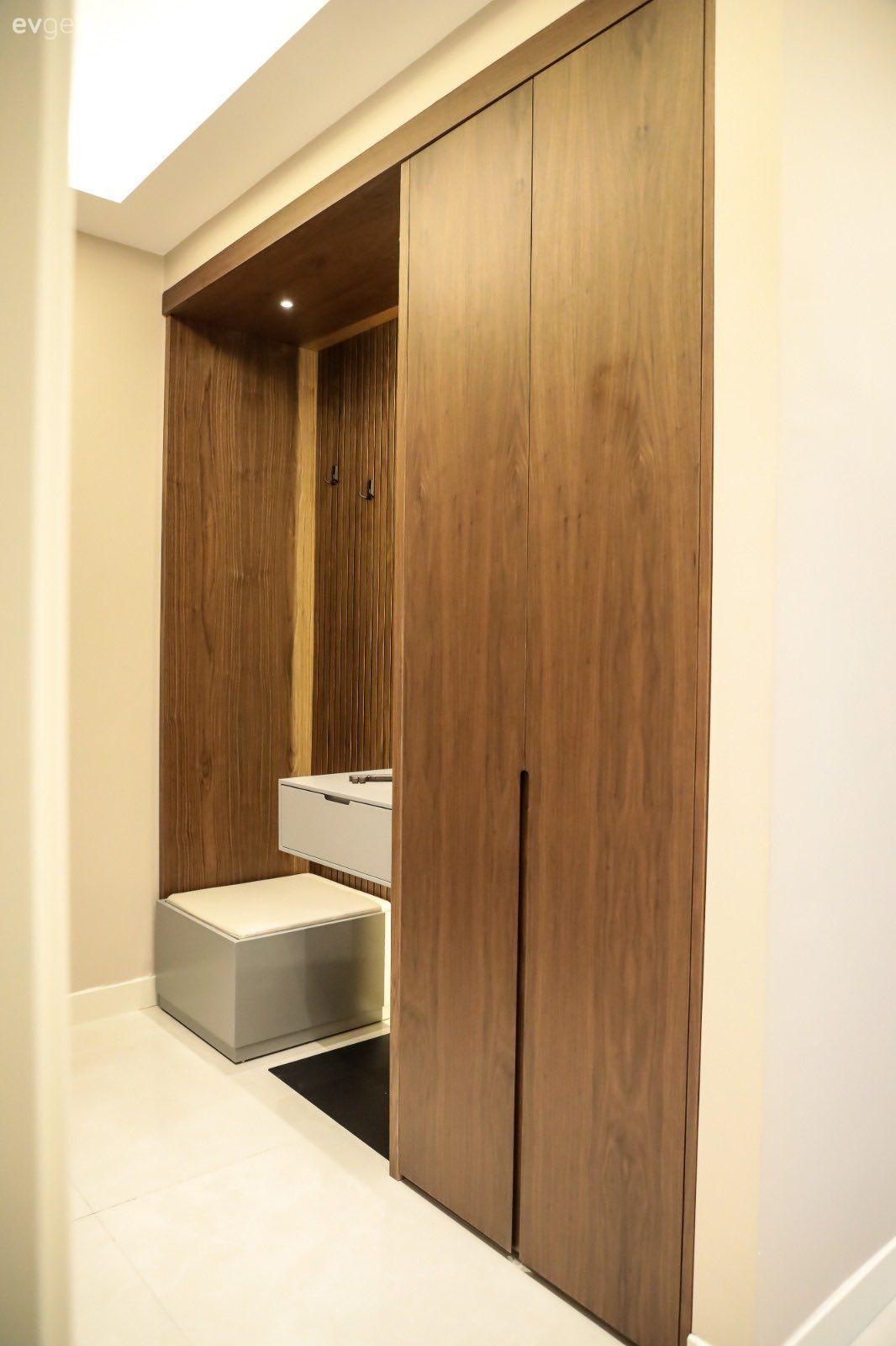 Bu İstanbul Evinde Özel Tasarımlar Ahşapla Sıcaklık Kazanmış!