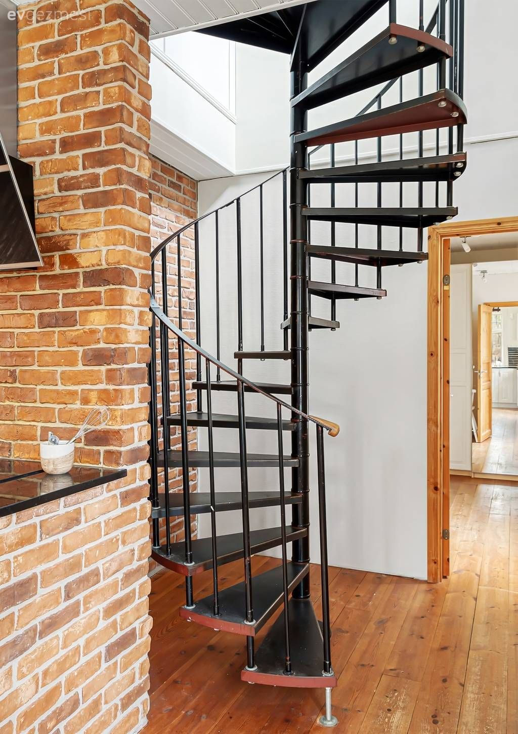 Müstakil Ev Modelleri: 140 M2 İki Katlı Balkonlu Ev!