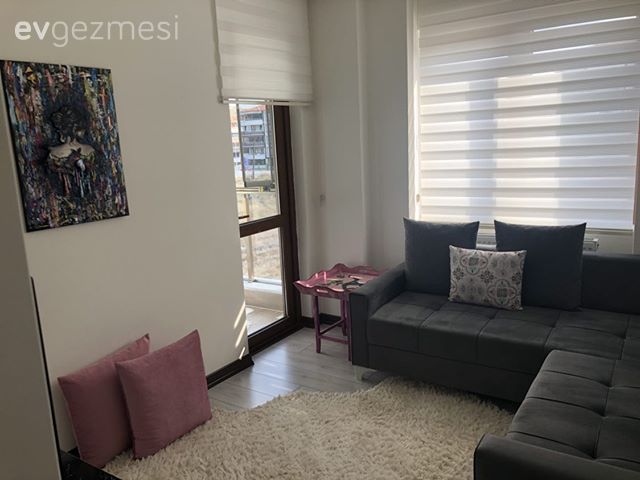 Bu Modern Evin İçindeki Renkler Adeta Birbirleri İçin Yaratılmış