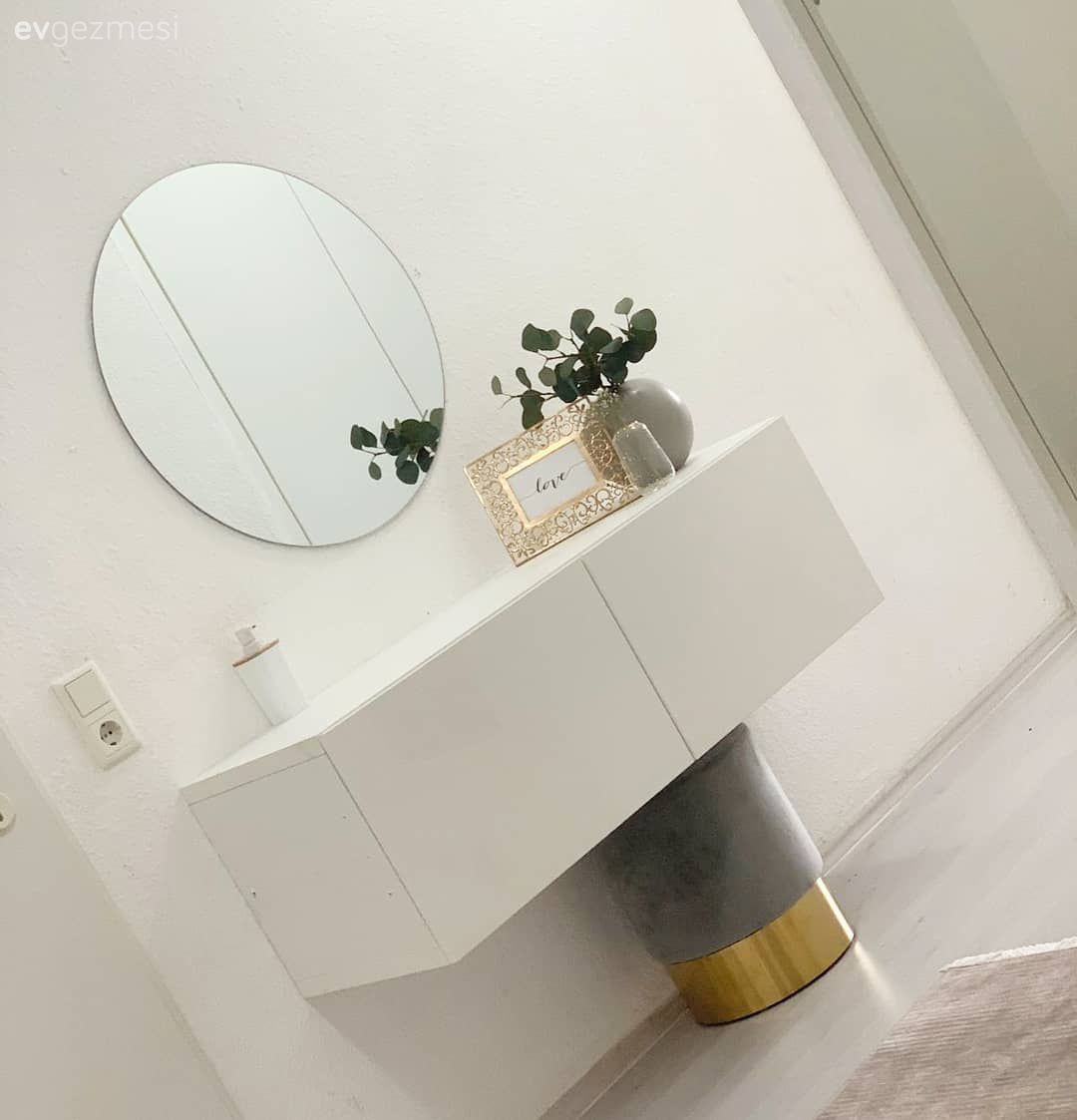 Antre, Beyaz, Yuvarlak ayna, Dekoratif ayna, Gri, Puf, Altın, Vazo, Ev Aksesuar