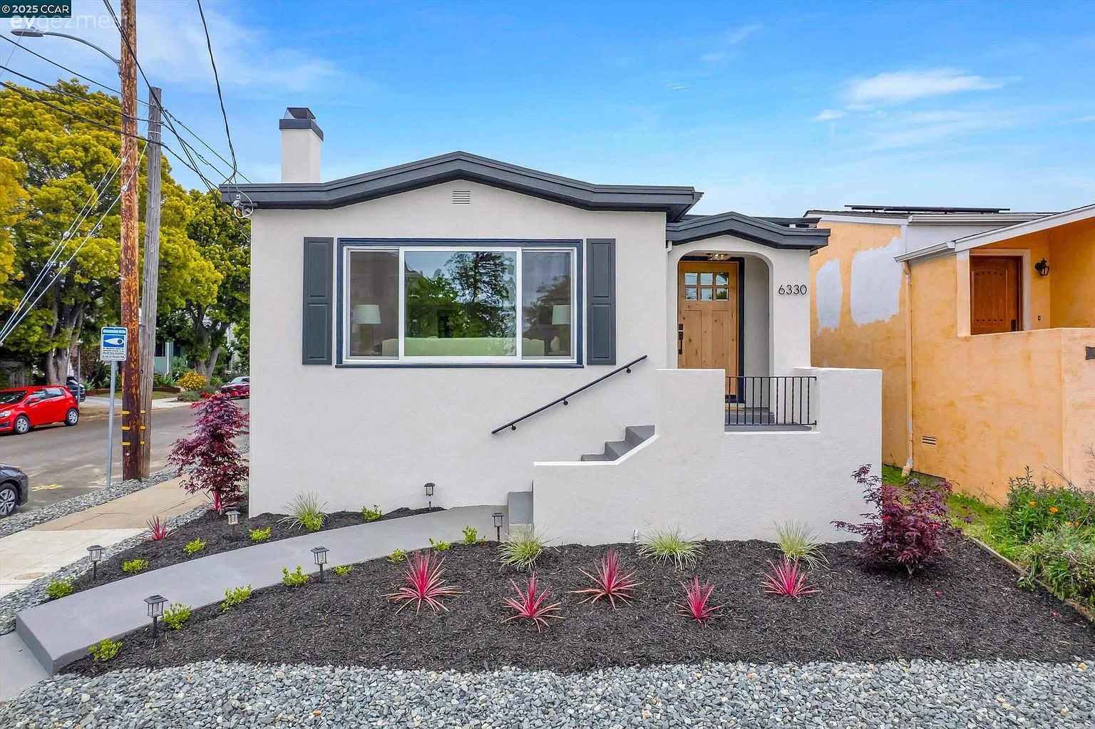 Tek Katlı Gibi Görünen 102 M2'lik Bu Ev Aslında Üç Kat