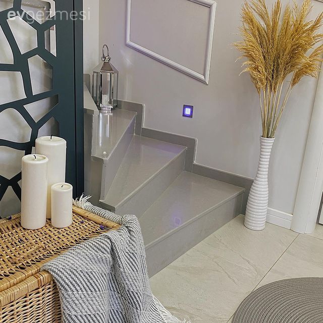 Bu İzmir Evinde Hem Gösteriş Hem De Sadelik Aynı Havayı Soluyor