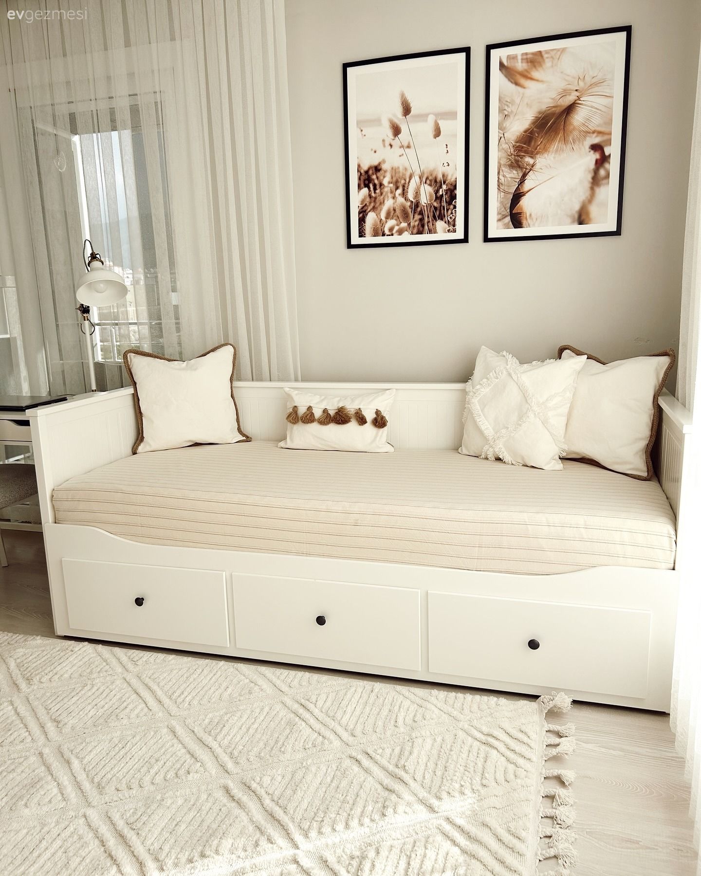 Alışıldık Tasarımları Seven Bu Evde Ferahlık ve Samimiyet Yan Yana