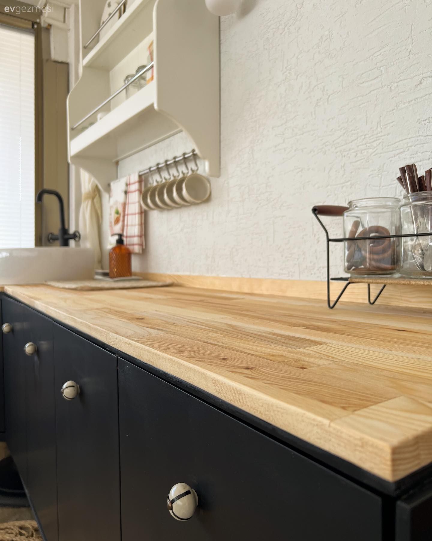 Bu Teras Mutfağının Ortaya Çıkmasında Eski Konsolun Payı Büyük!