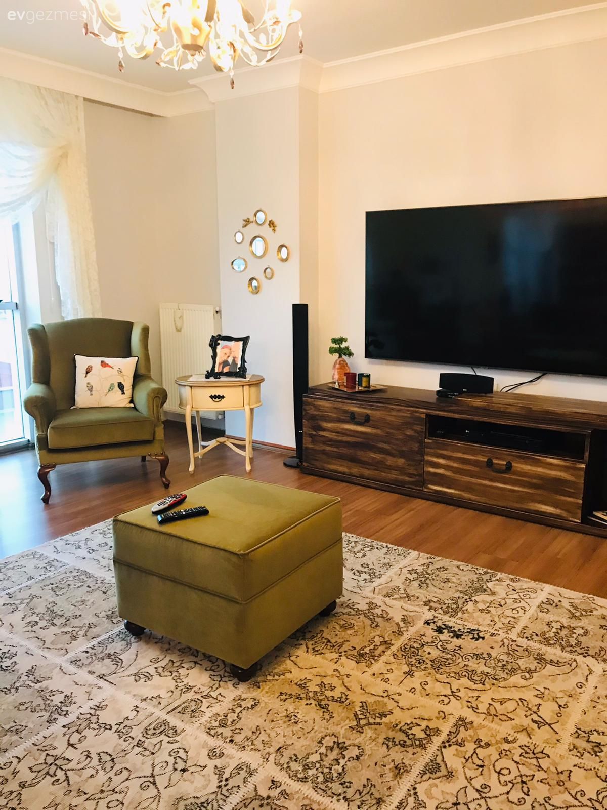 Salon, Beyaz, Krem, Vizon, Kahverengi, Yeşil, Puf, Halı, Salon halısı, Berjer, Komodin, Avize, Aydınlatma, Salon avizesi, Tv ünitesi, Ahşap Mobilya