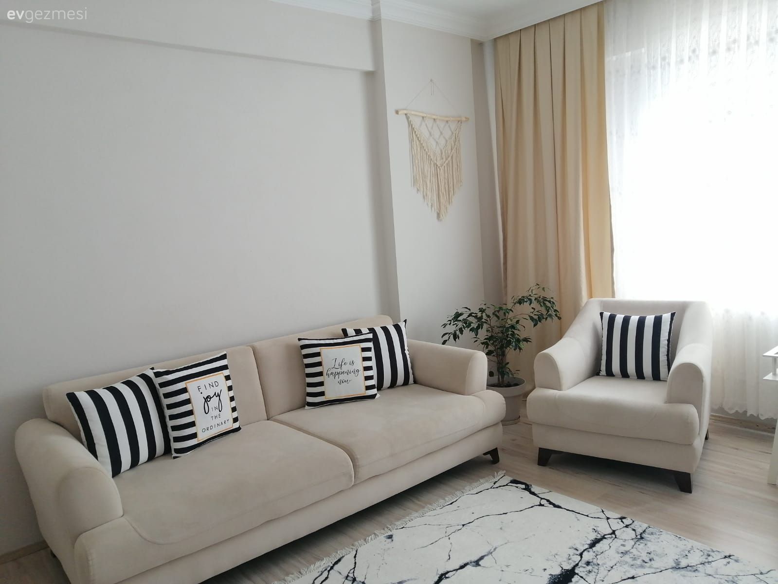 Salon, Modern, Krem, Siyah, Beyaz, Koltuk takımı, Halı, Salon halısı, Berjer, Ev Aksesuar, Makrome