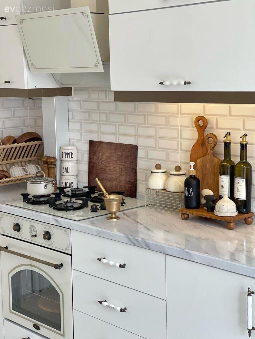 Bu Afyon Evi Şatafattan Uzak, Samimiyete Çok Yakın!