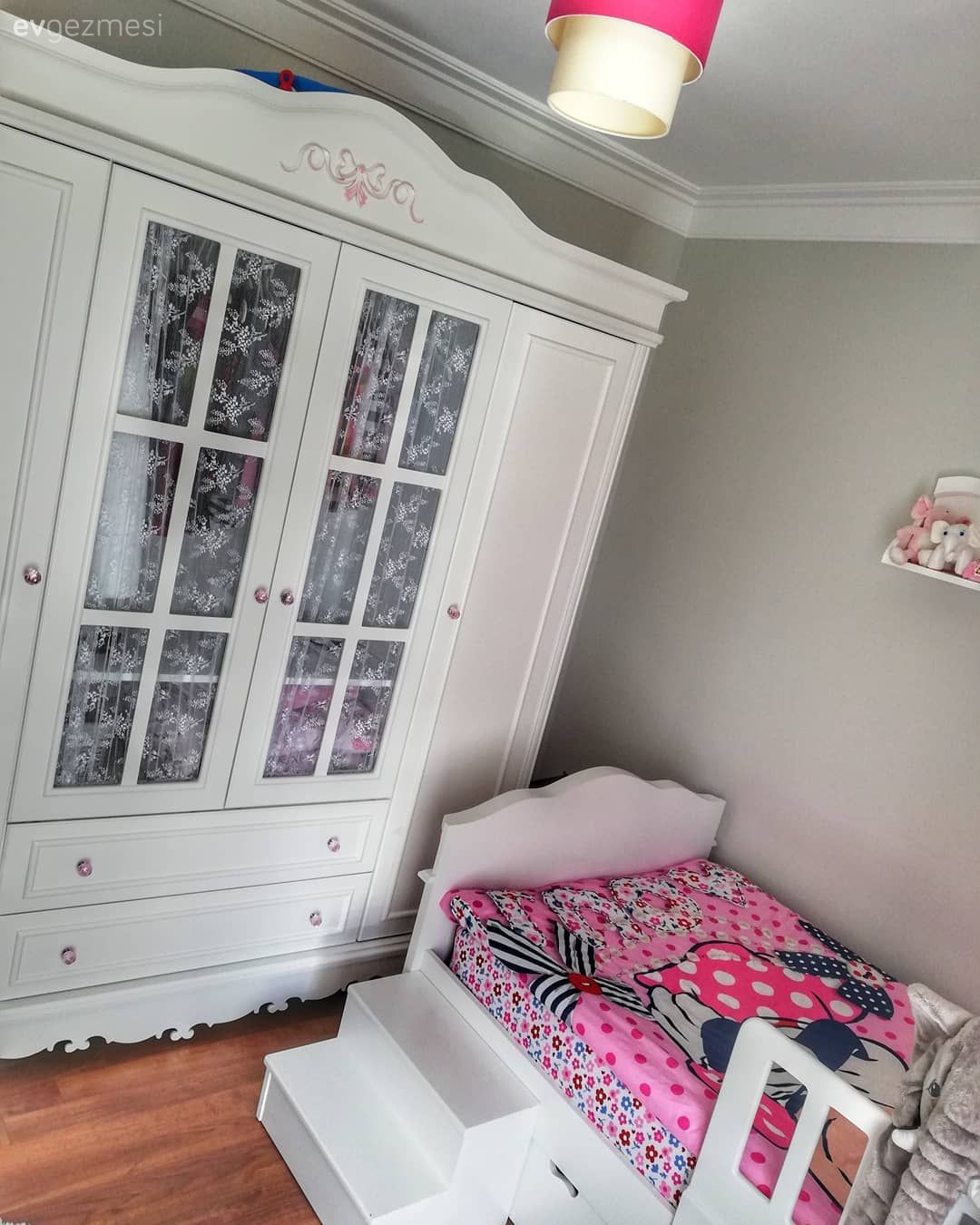 Çocuk Odası, Pembe, Beyaz, Çocuk odası duvar dekorasyonu, Gardrop, Aydınlatma, Çocuk odası aydınlatması
