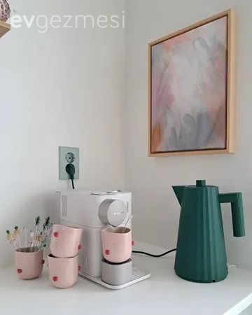 Standart Dekorlara Meydan Okuyan Karakteristik Bir Ev