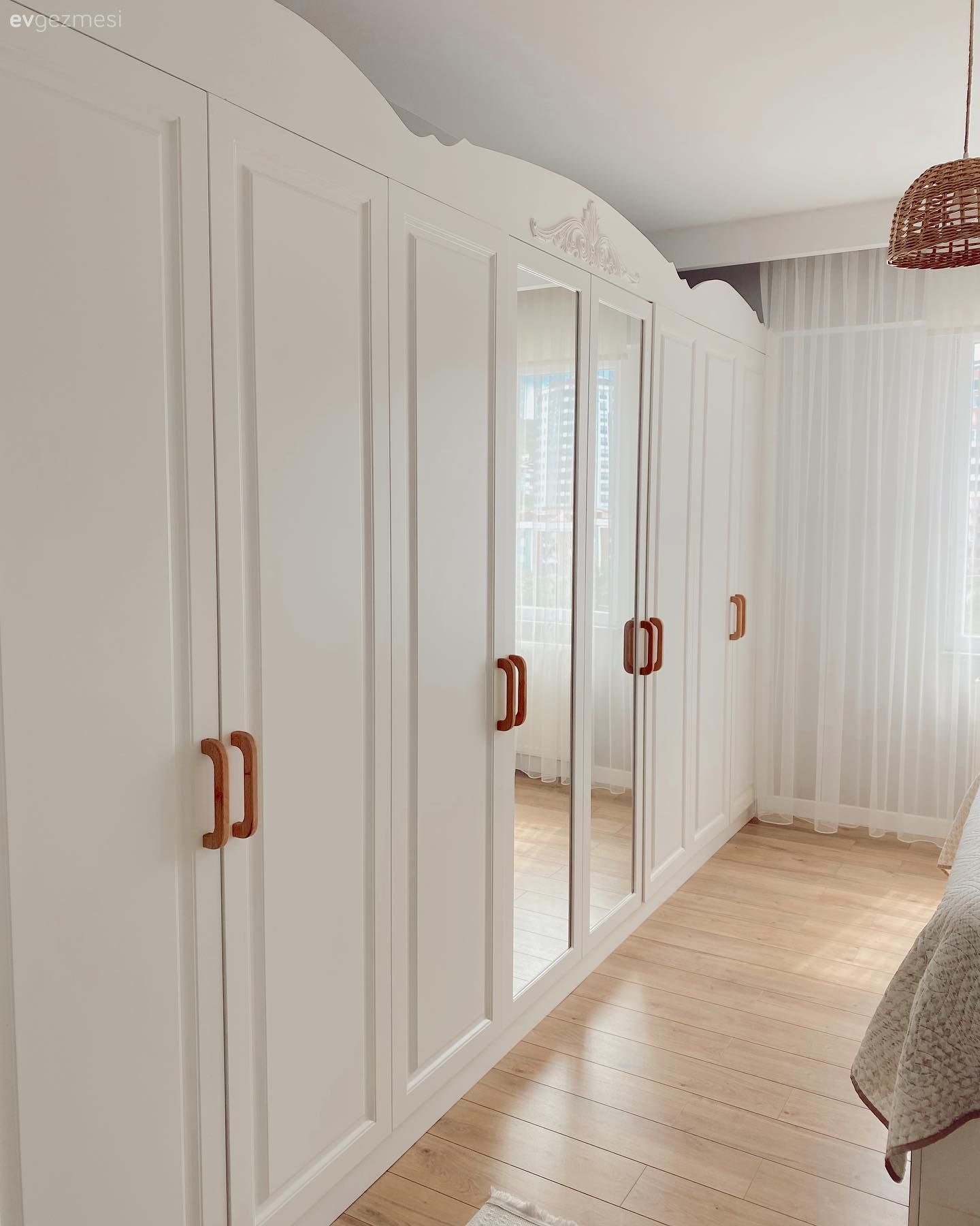 Bu Ferah ve Samimi Evde Farklı Tarzlar İç İçe