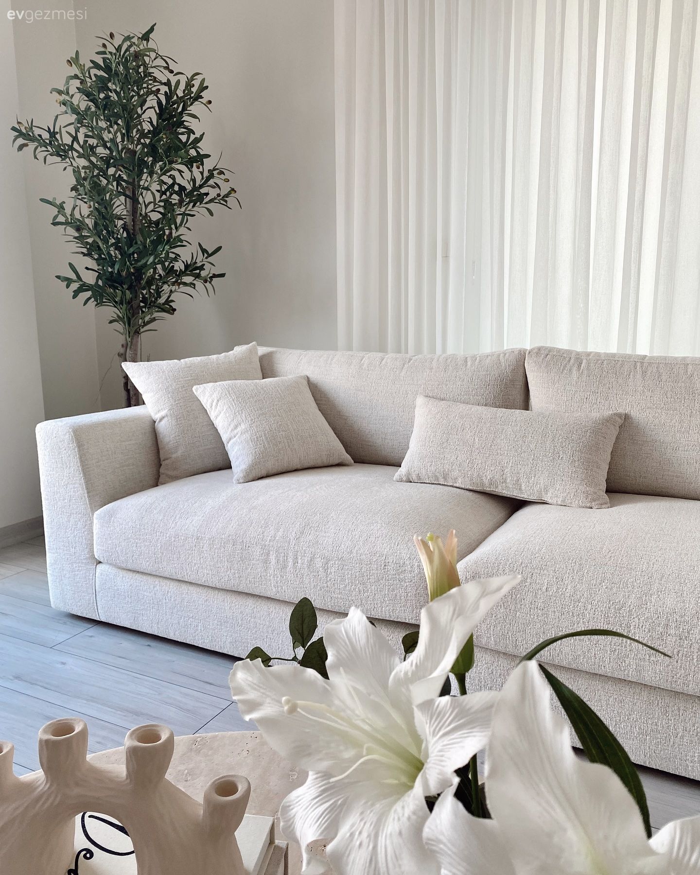 Beyazla Kuşanmış Bu Evde İskandinav Etkisi Fazla