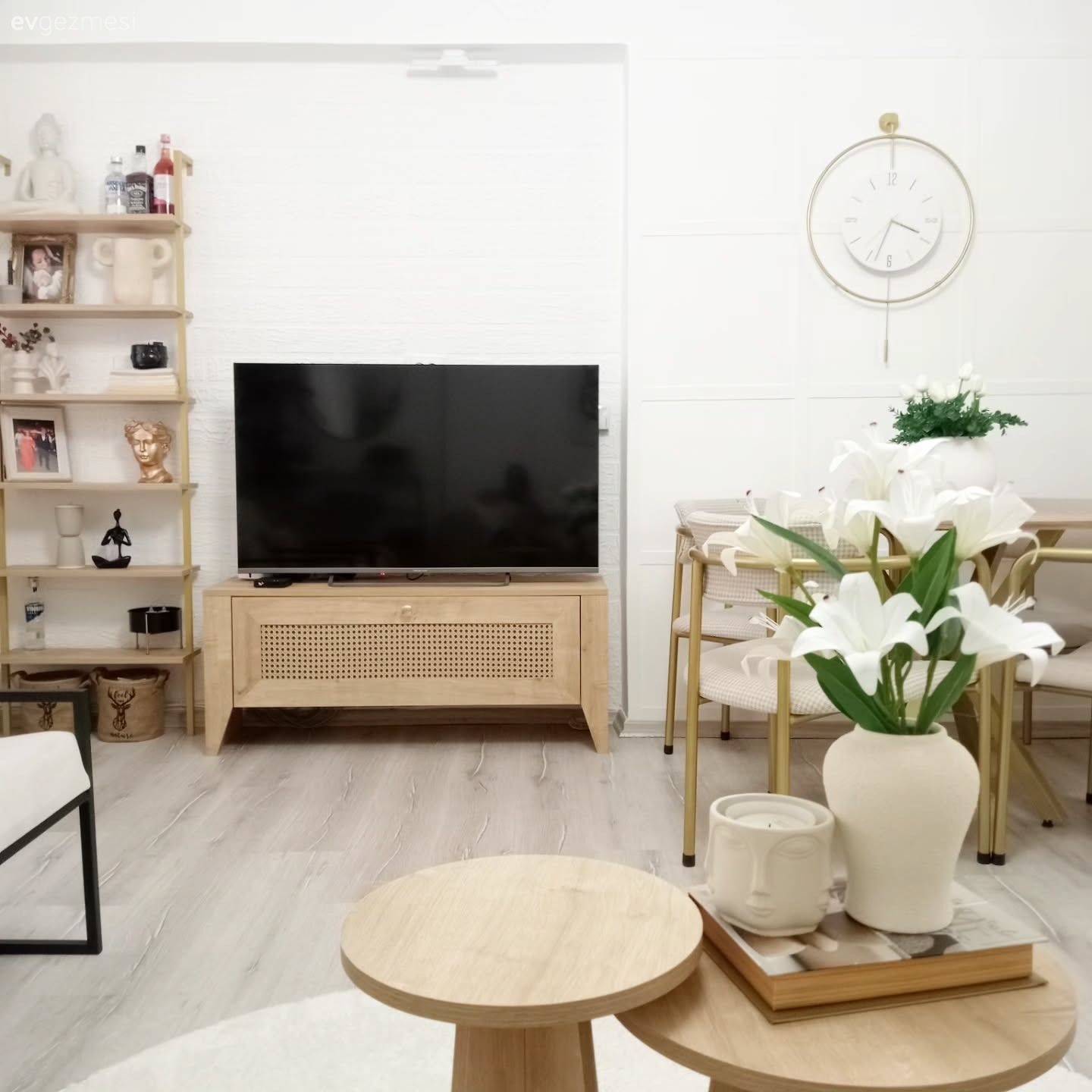 Bu İzmir Evi 13 Yıl Sonra Yenilenen Mobilyalarla Ödüllendirilmiş