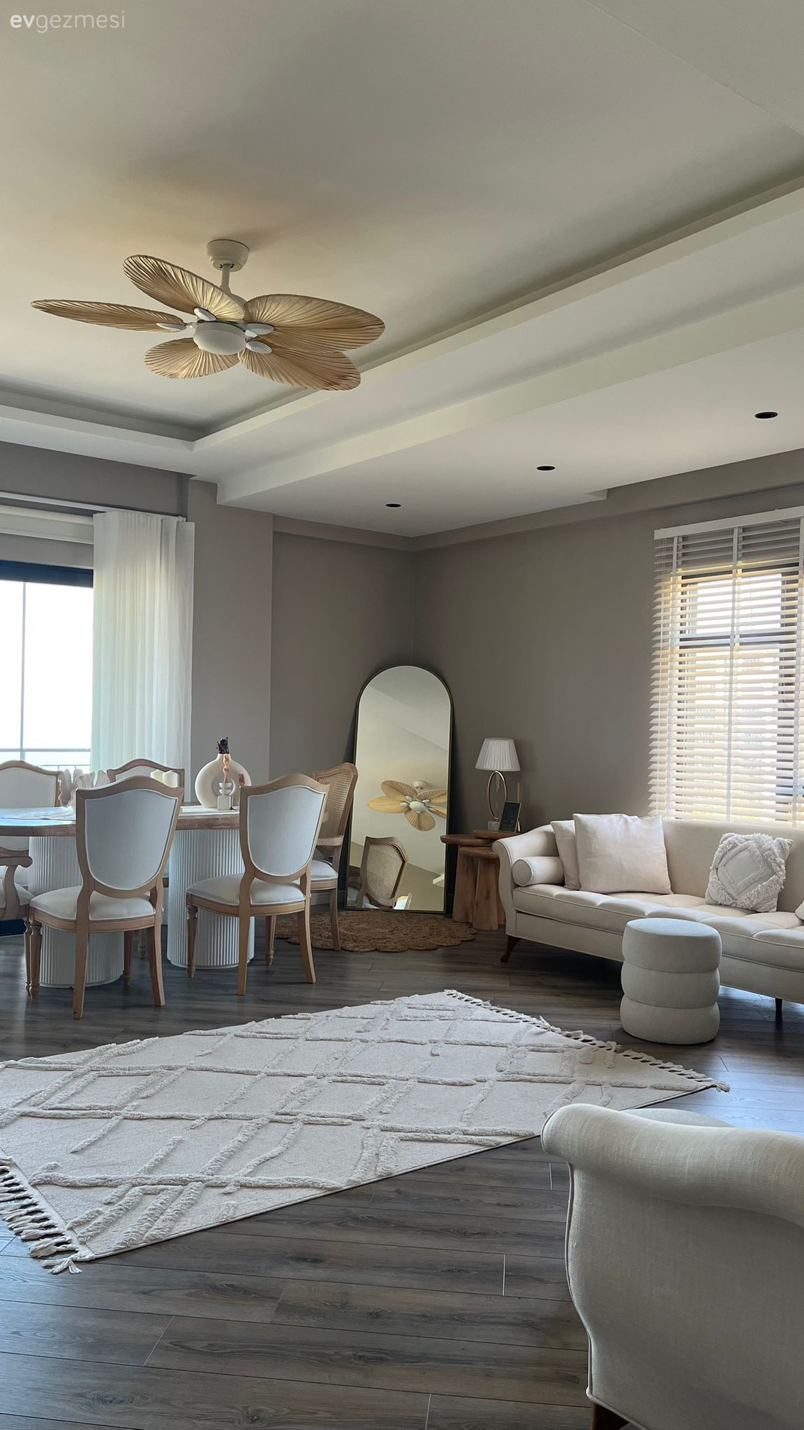 Samsun'daki Bu Evin Cazibe Noktalarında Hep Ayna Var!